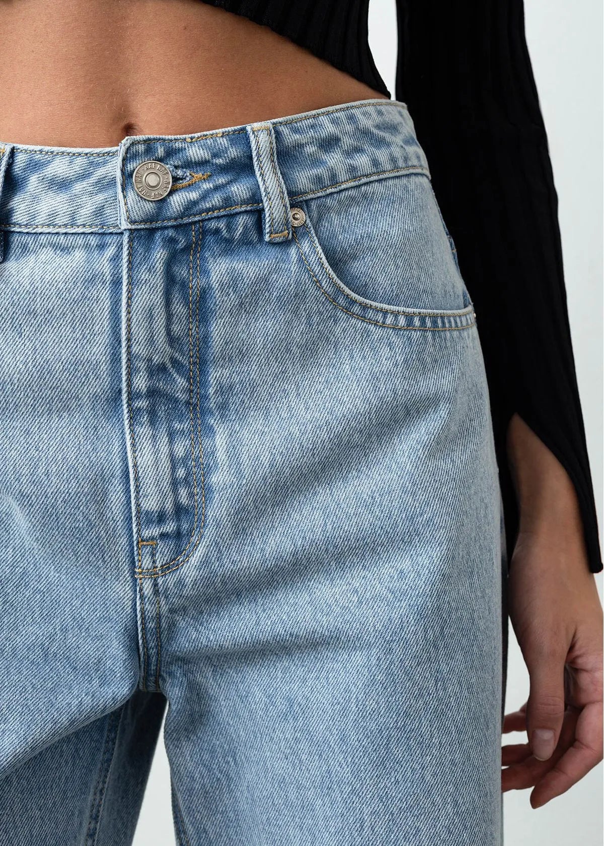 Jean Wide Leg fit five pockets