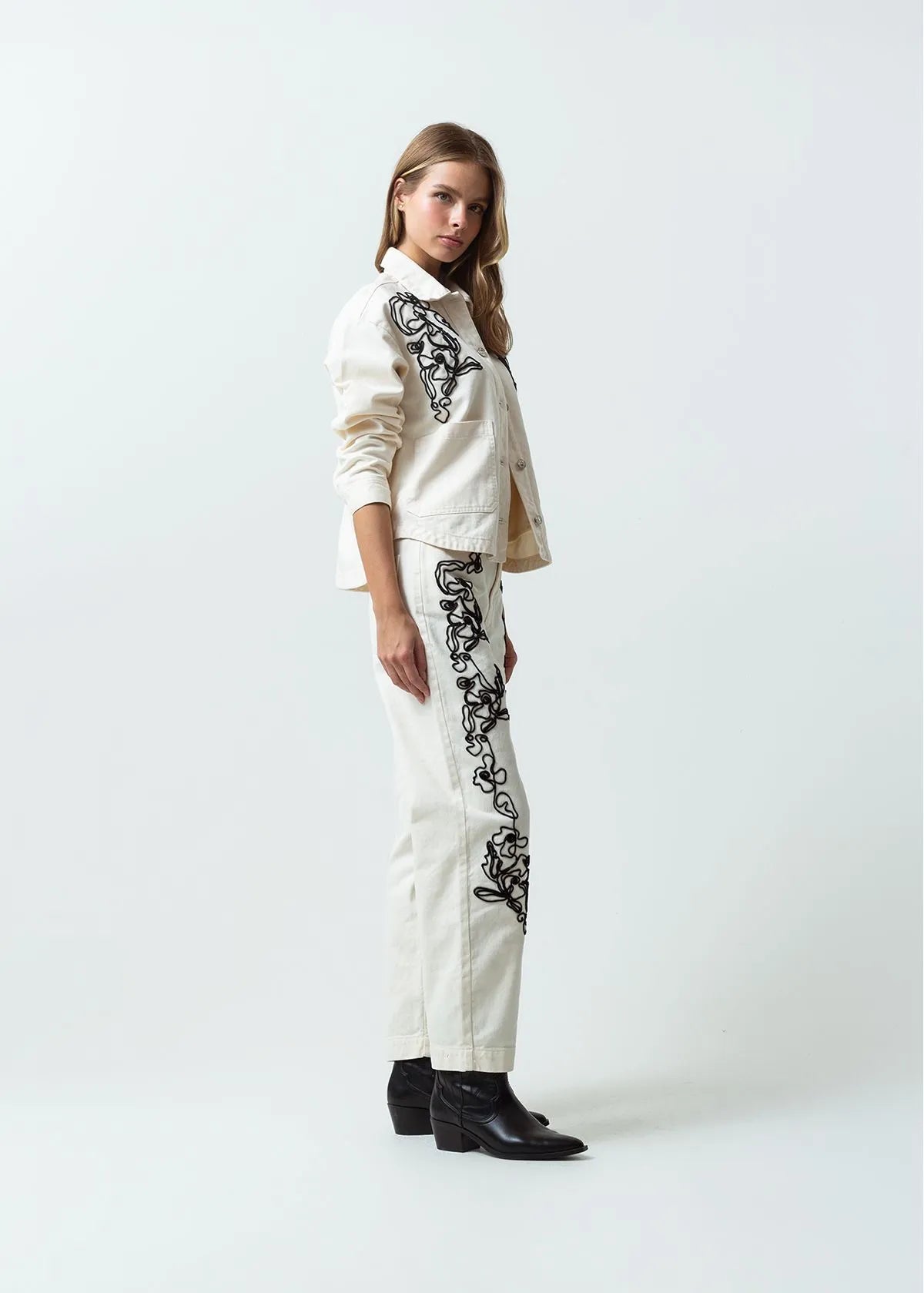 Baggy pants with embroidered cord detail