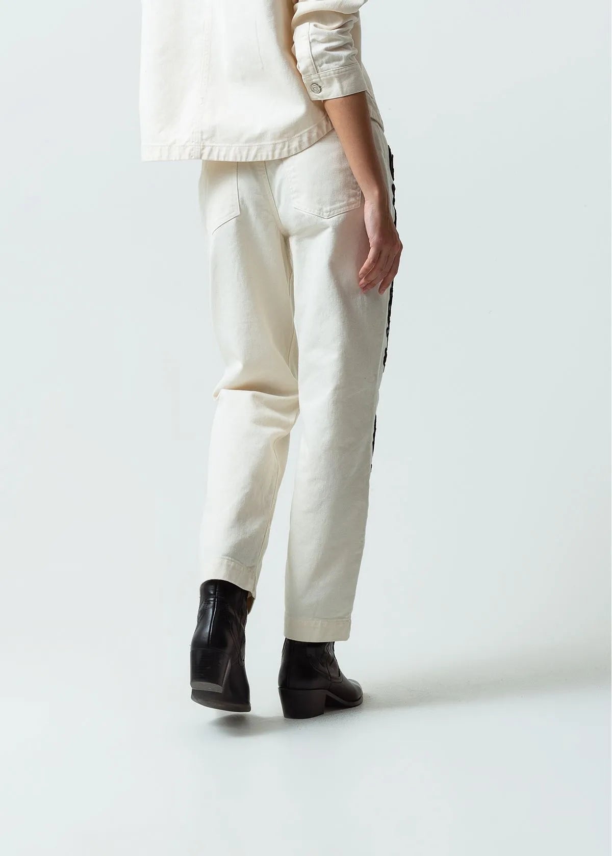 Baggy pants with embroidered cord detail