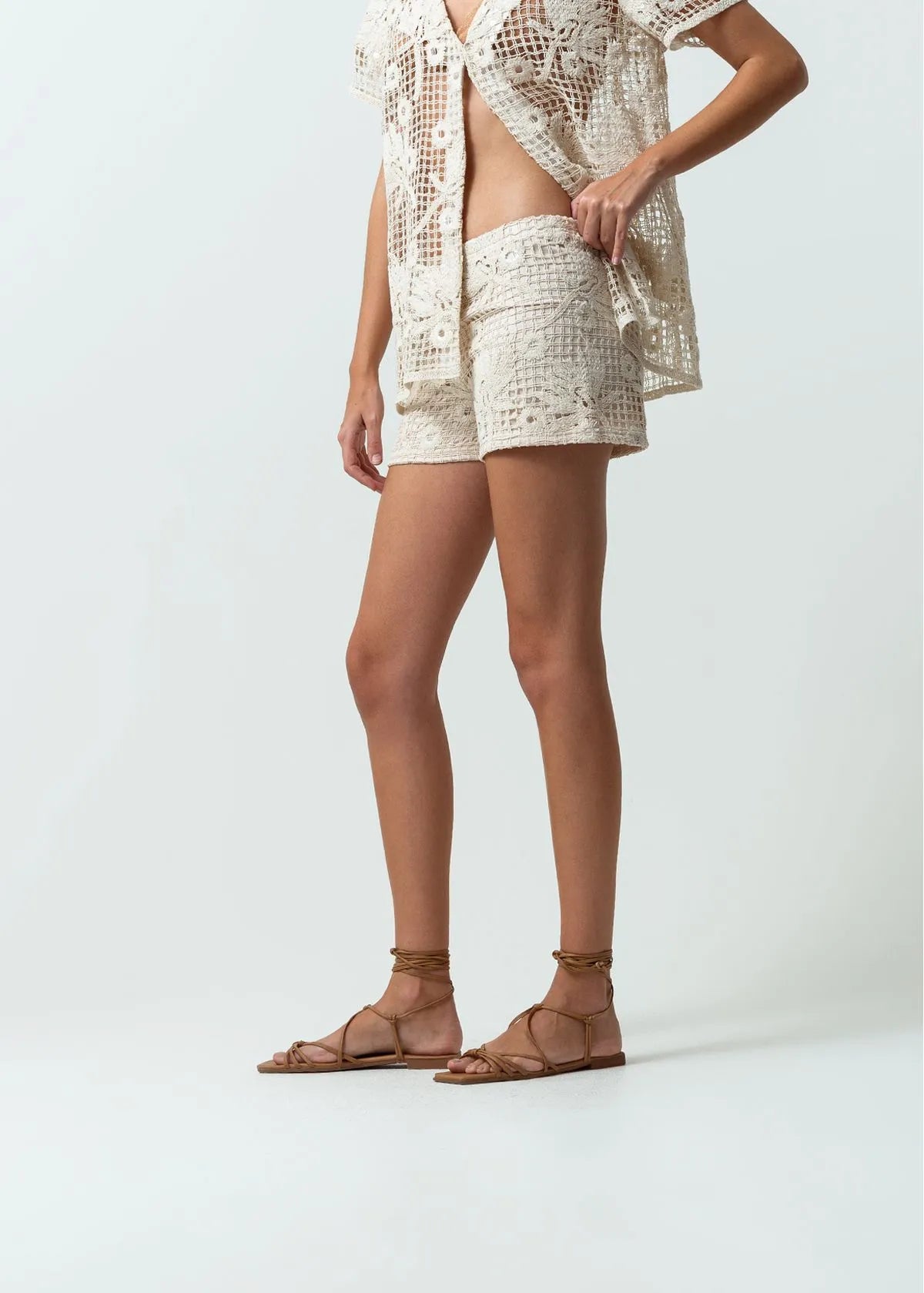 Shorts with woven details