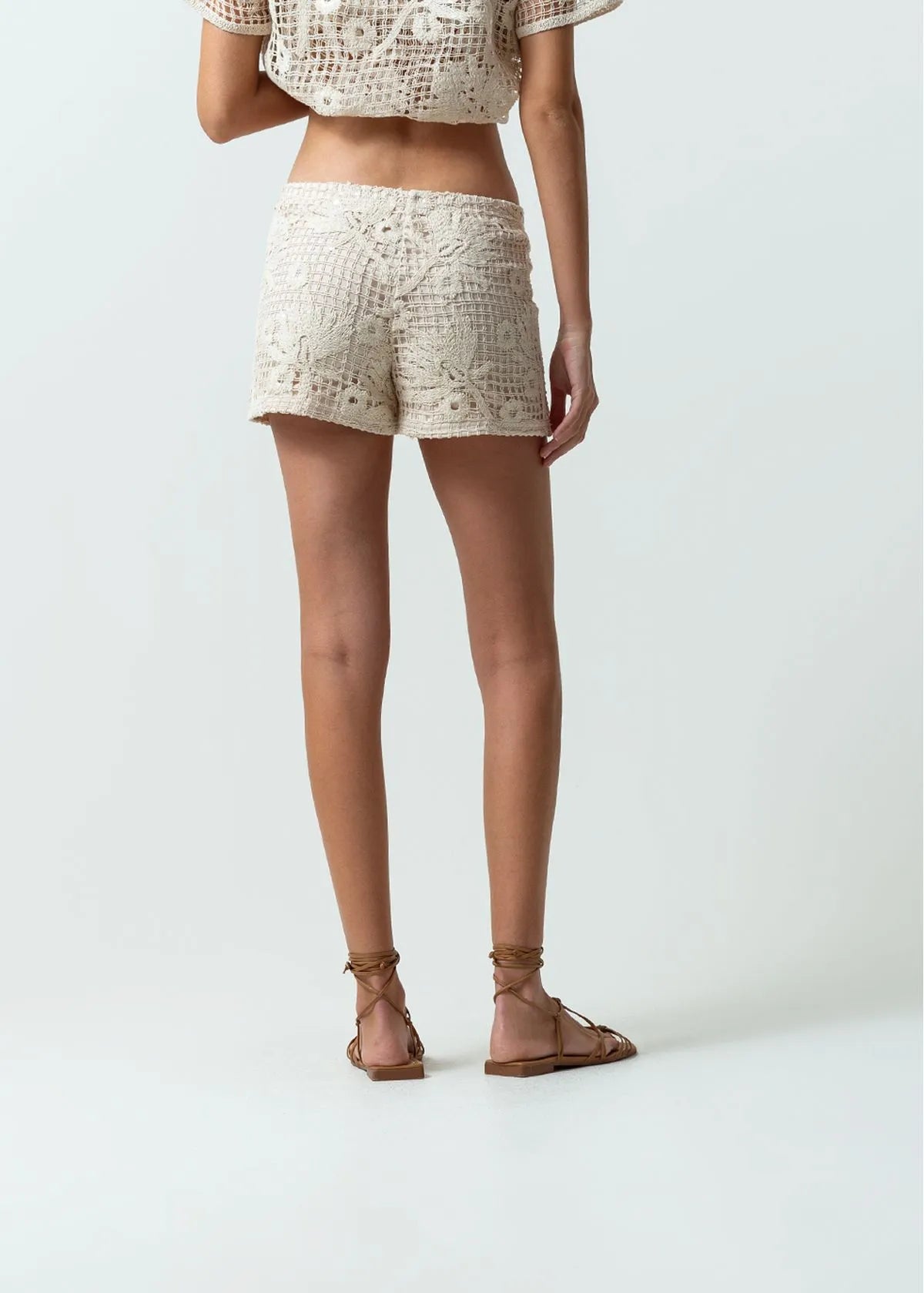 Shorts with woven details
