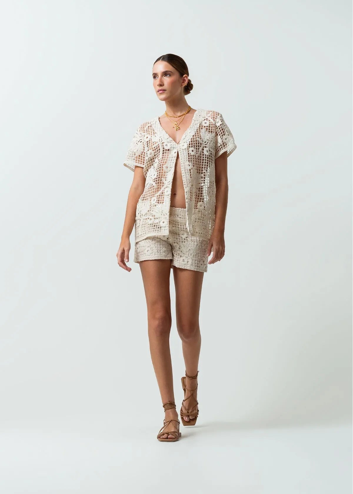 Shorts with woven details