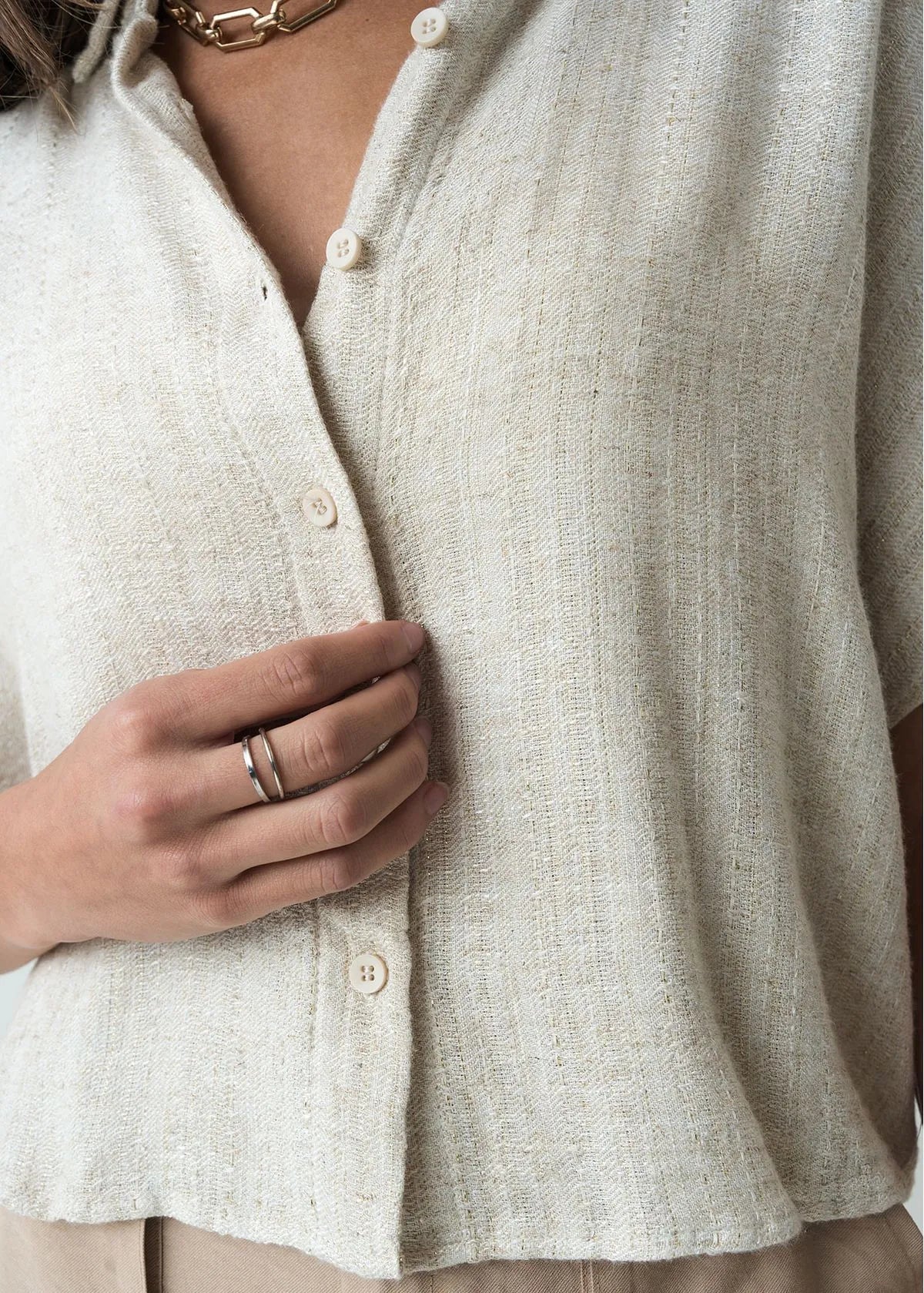 Classic shirt with buttons
