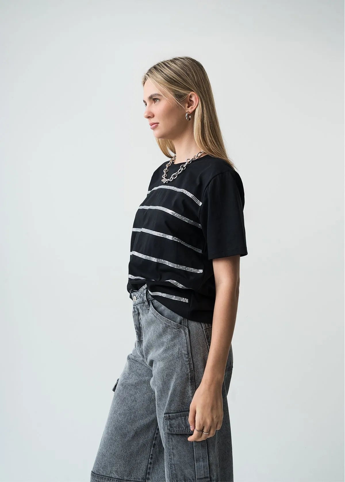 Traditional silhouette T-shirt