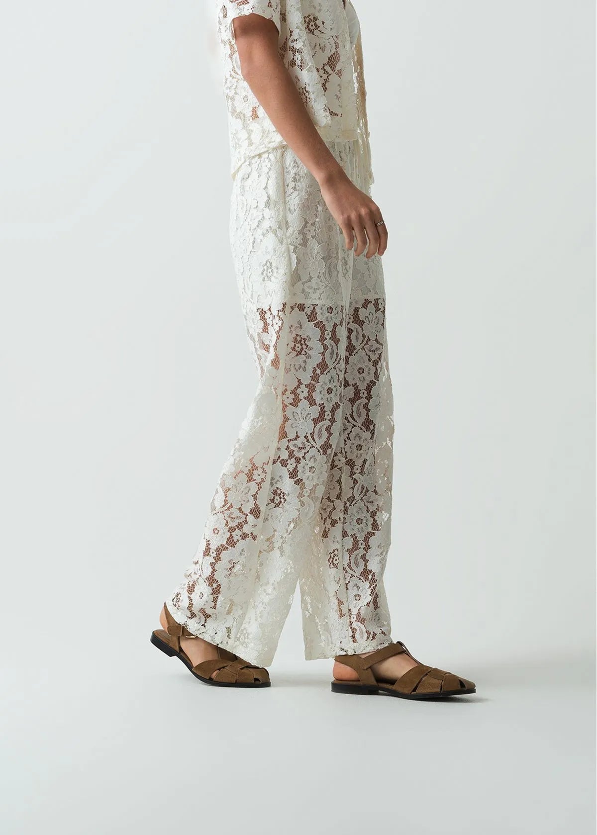Pants in woven fabric