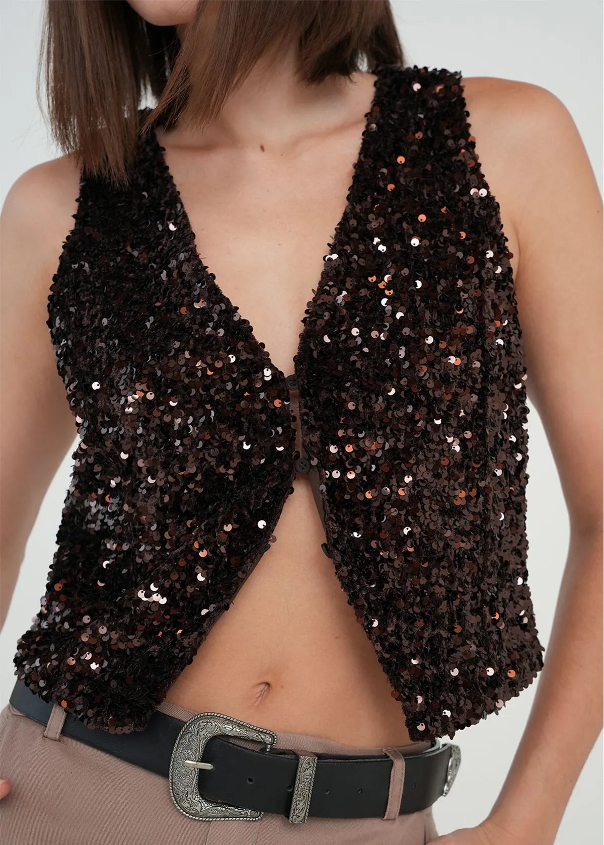 Vest with sequins