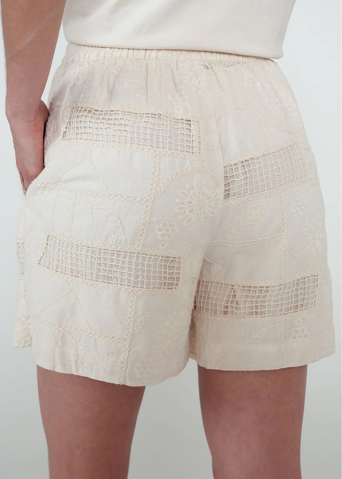 Shorts with embroidered details