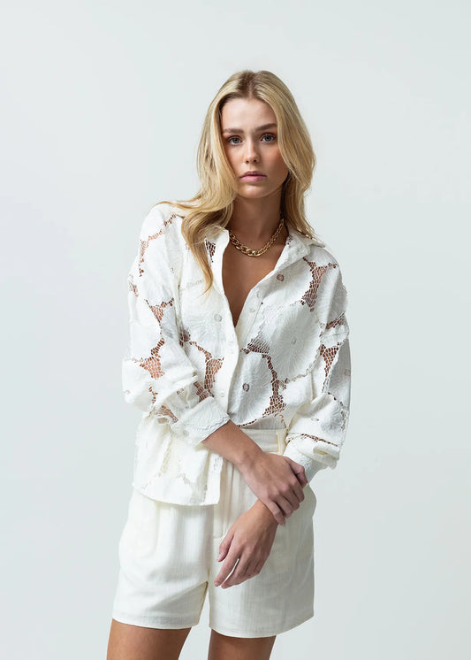 Shirt with embroidered flower details