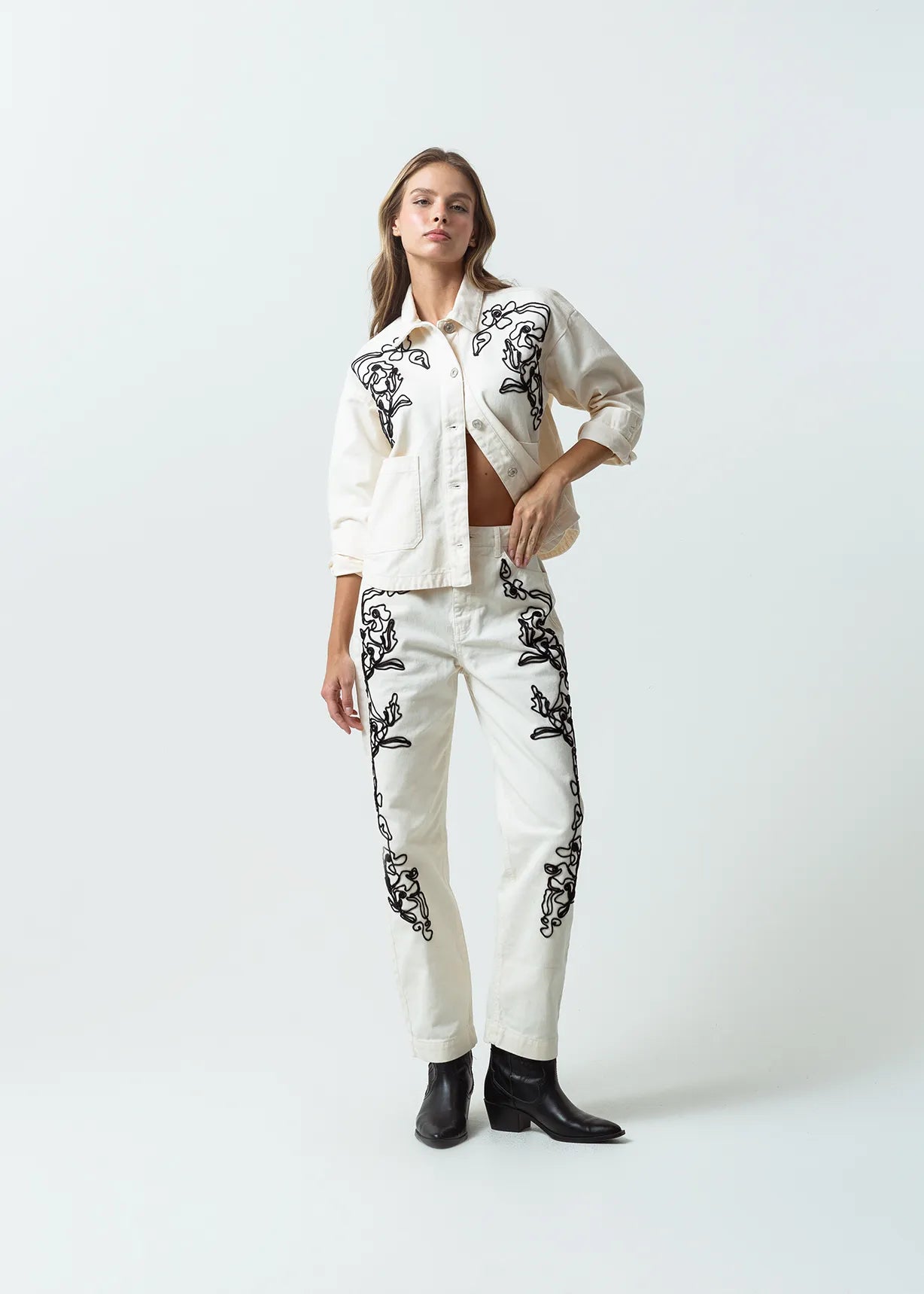 Baggy pants with embroidered cord detail