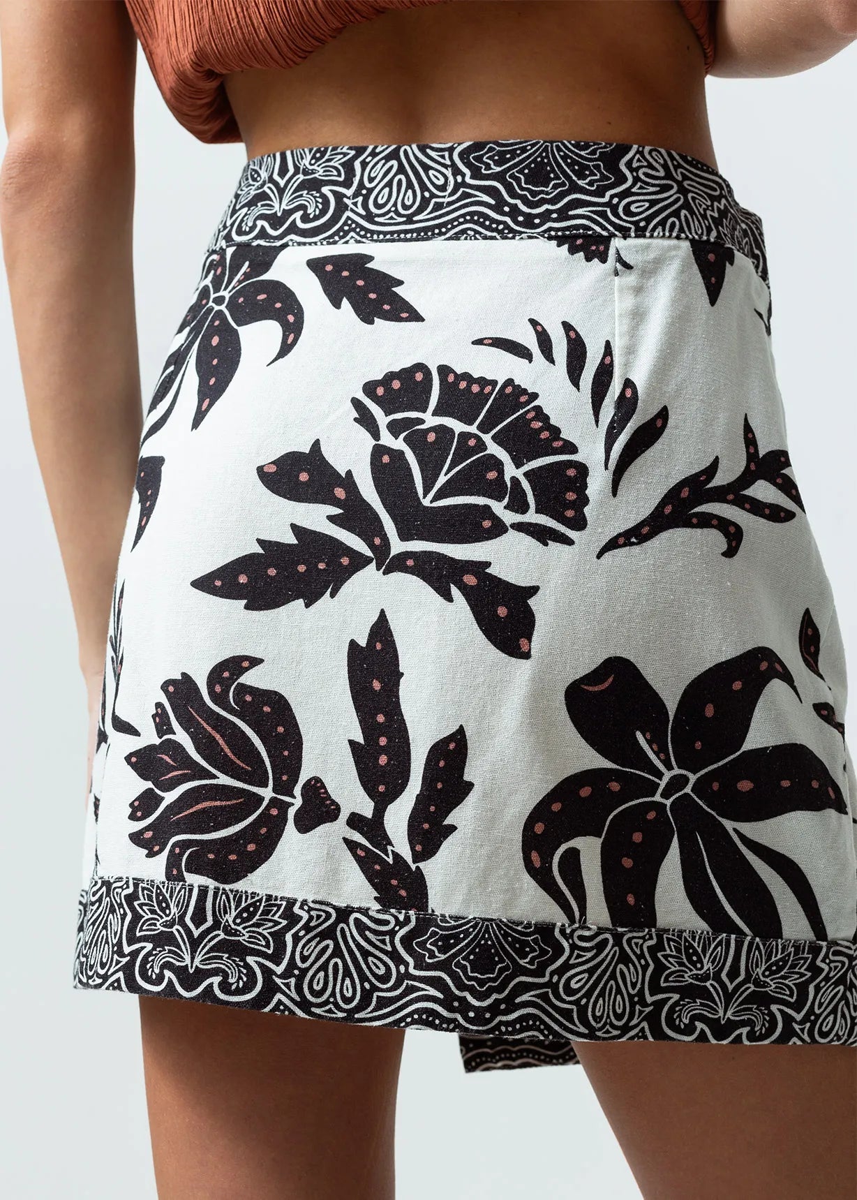 Printed short skirt