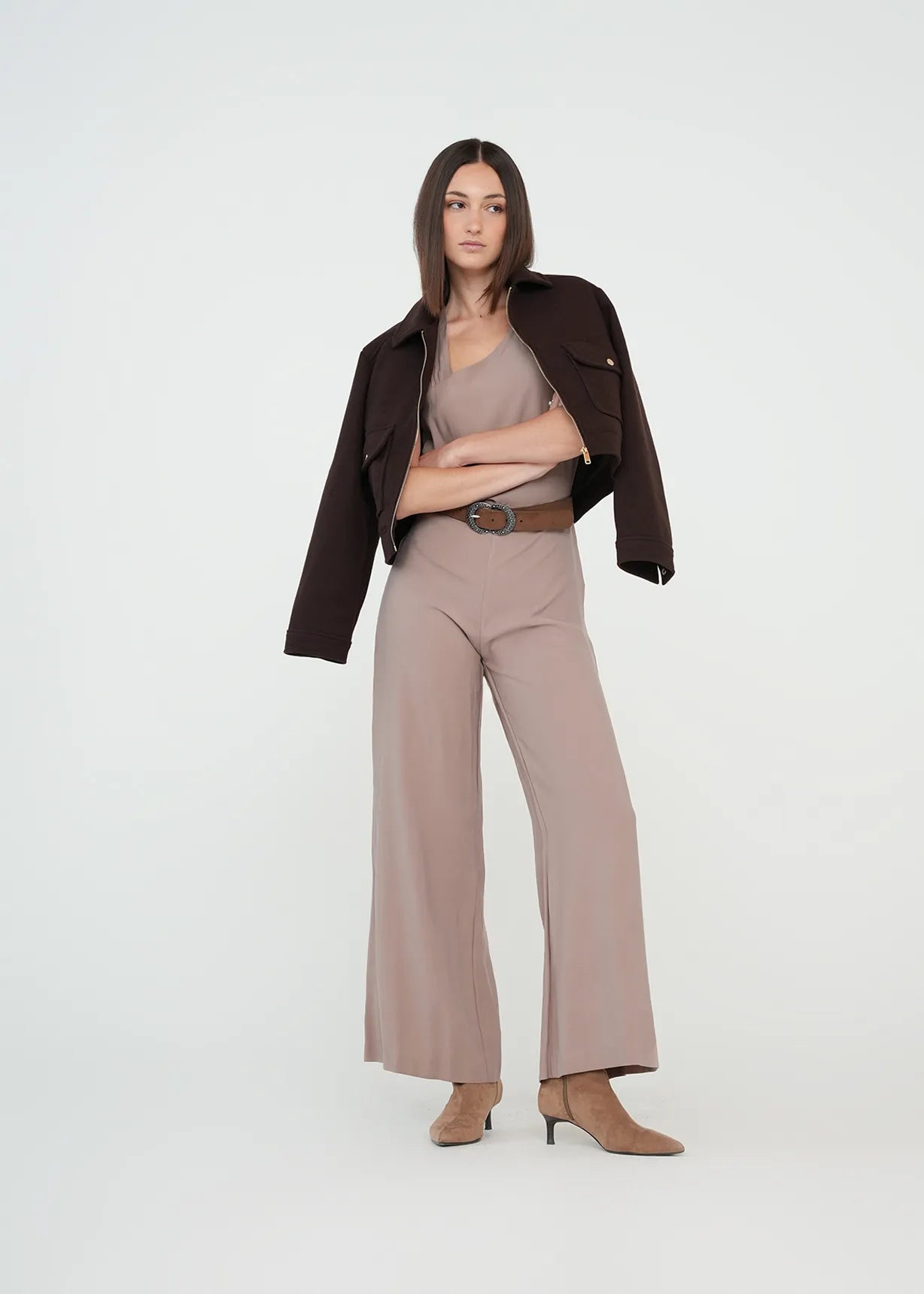 Long onerie with closure