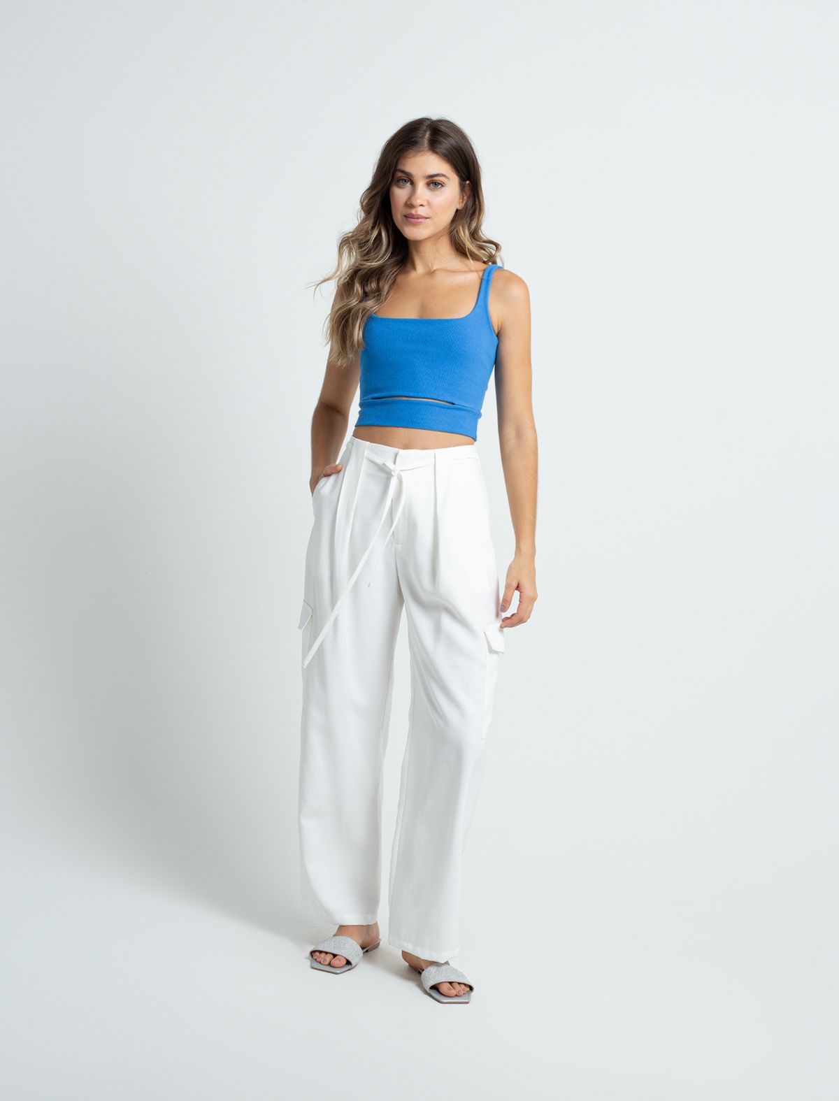 T-shirt with square neckline