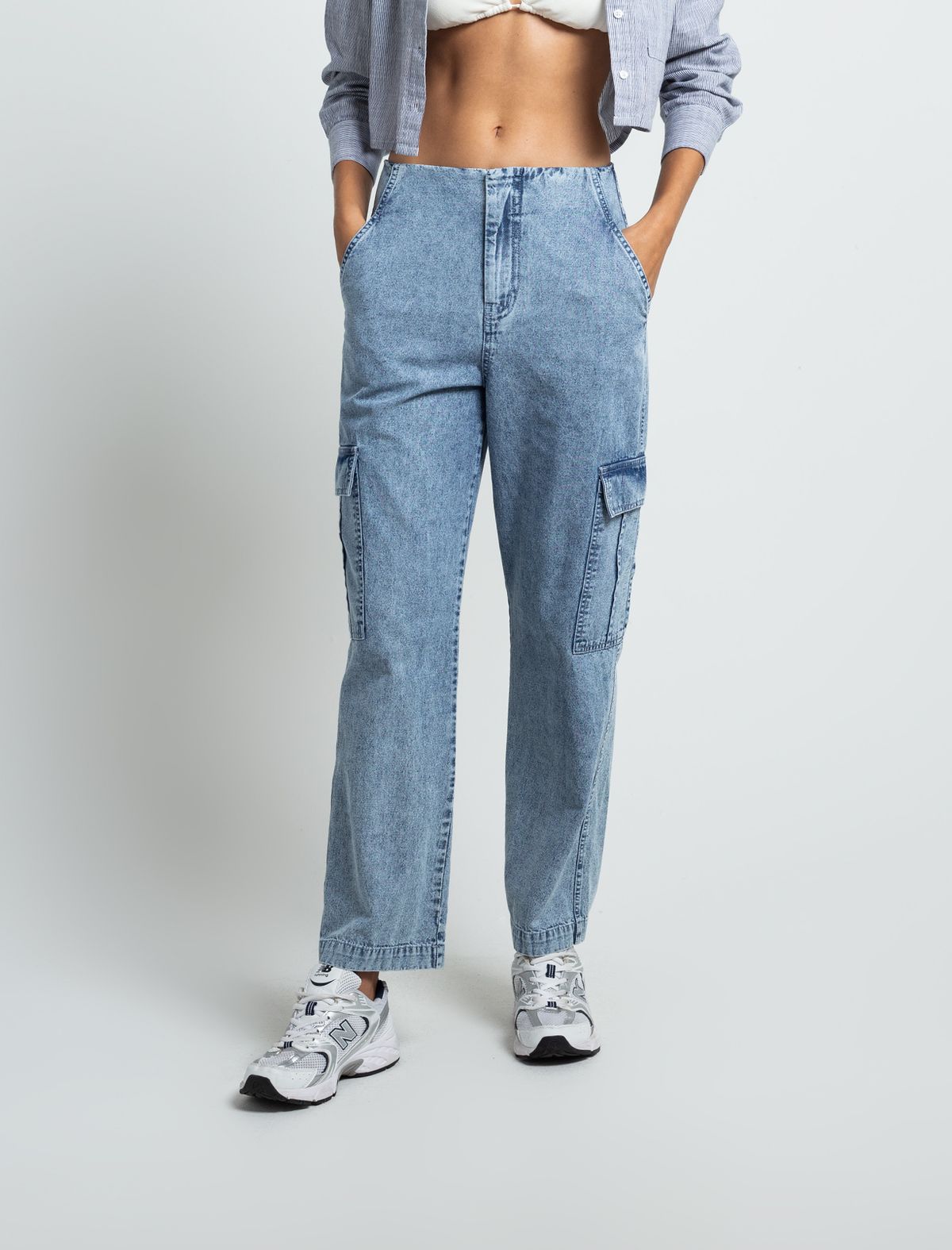 Waistless style pants