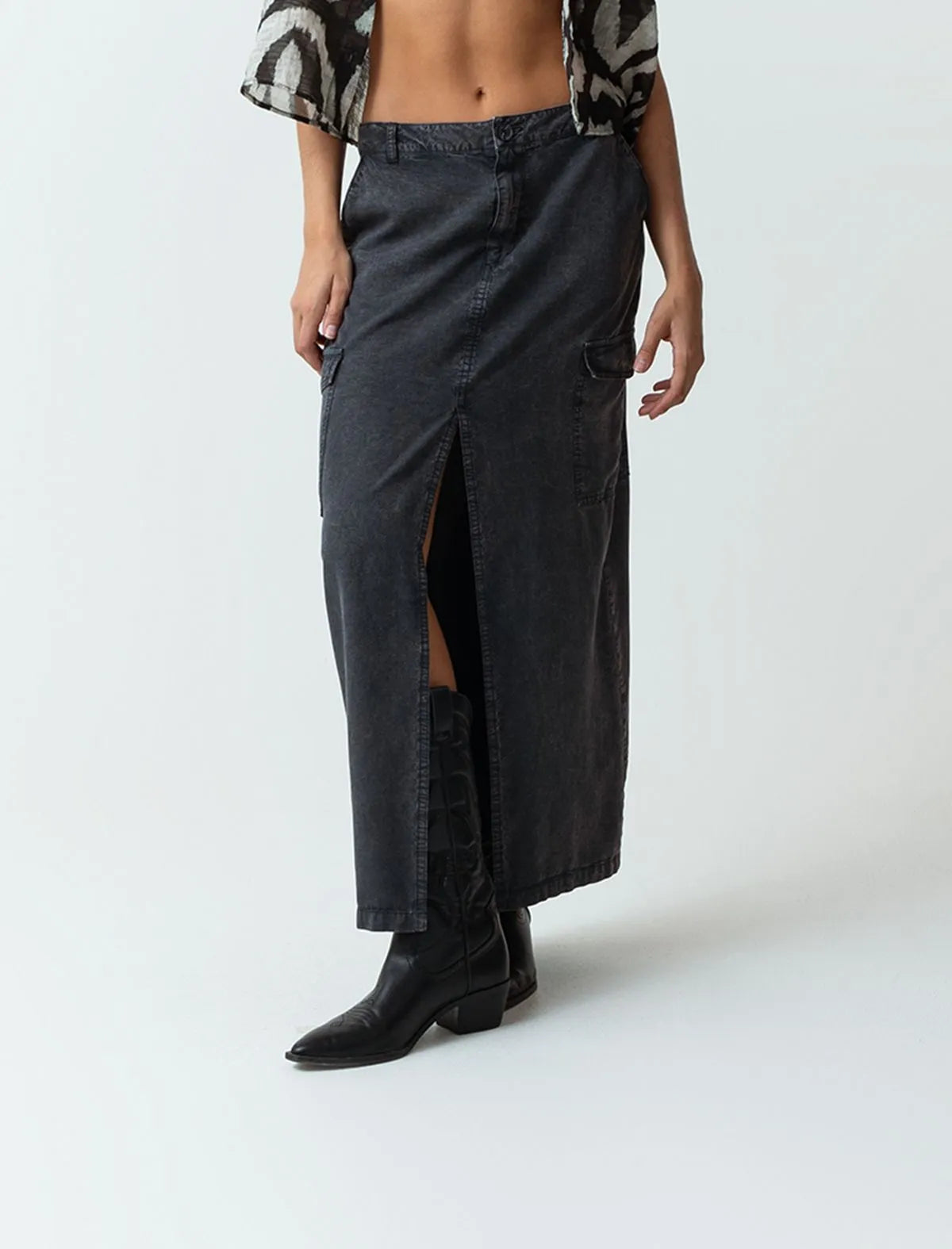 Long skirt with opening