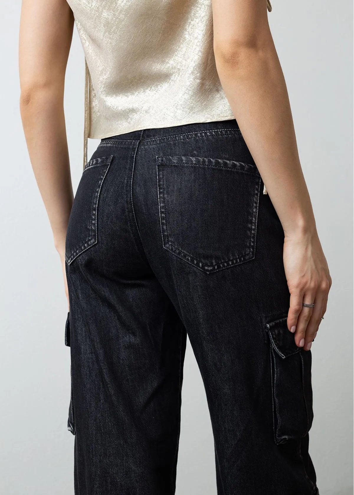 Wide leg cargo black jeans