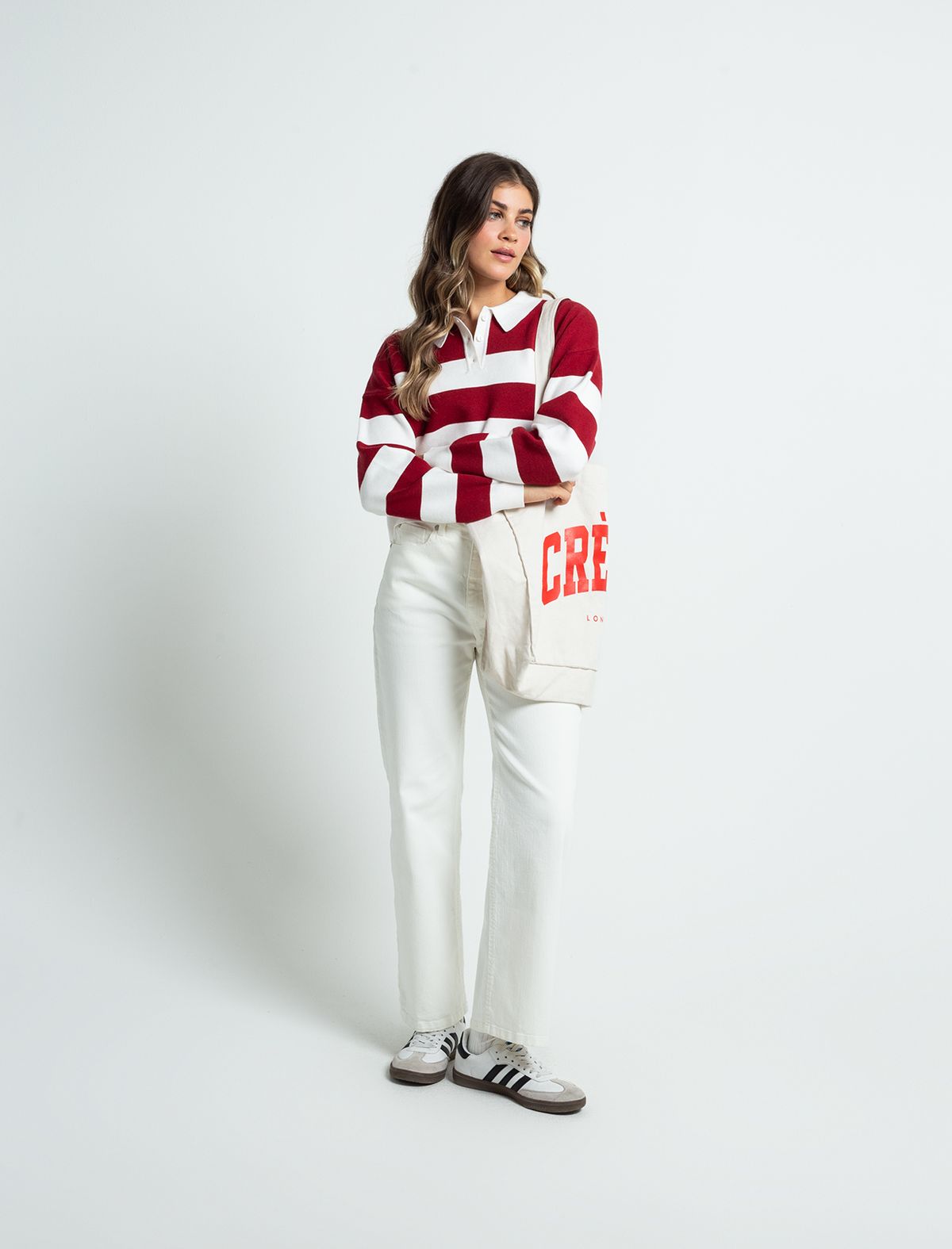 Five-pocket pants • Straight fit. • Super high rise.