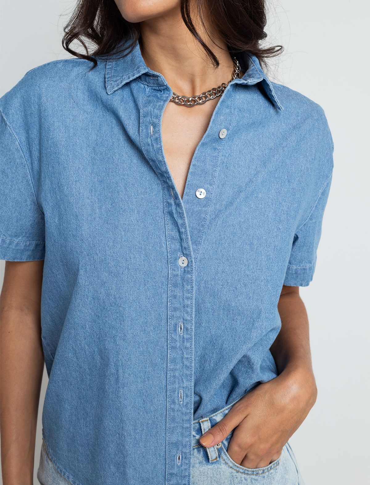 Classic collar shirt
