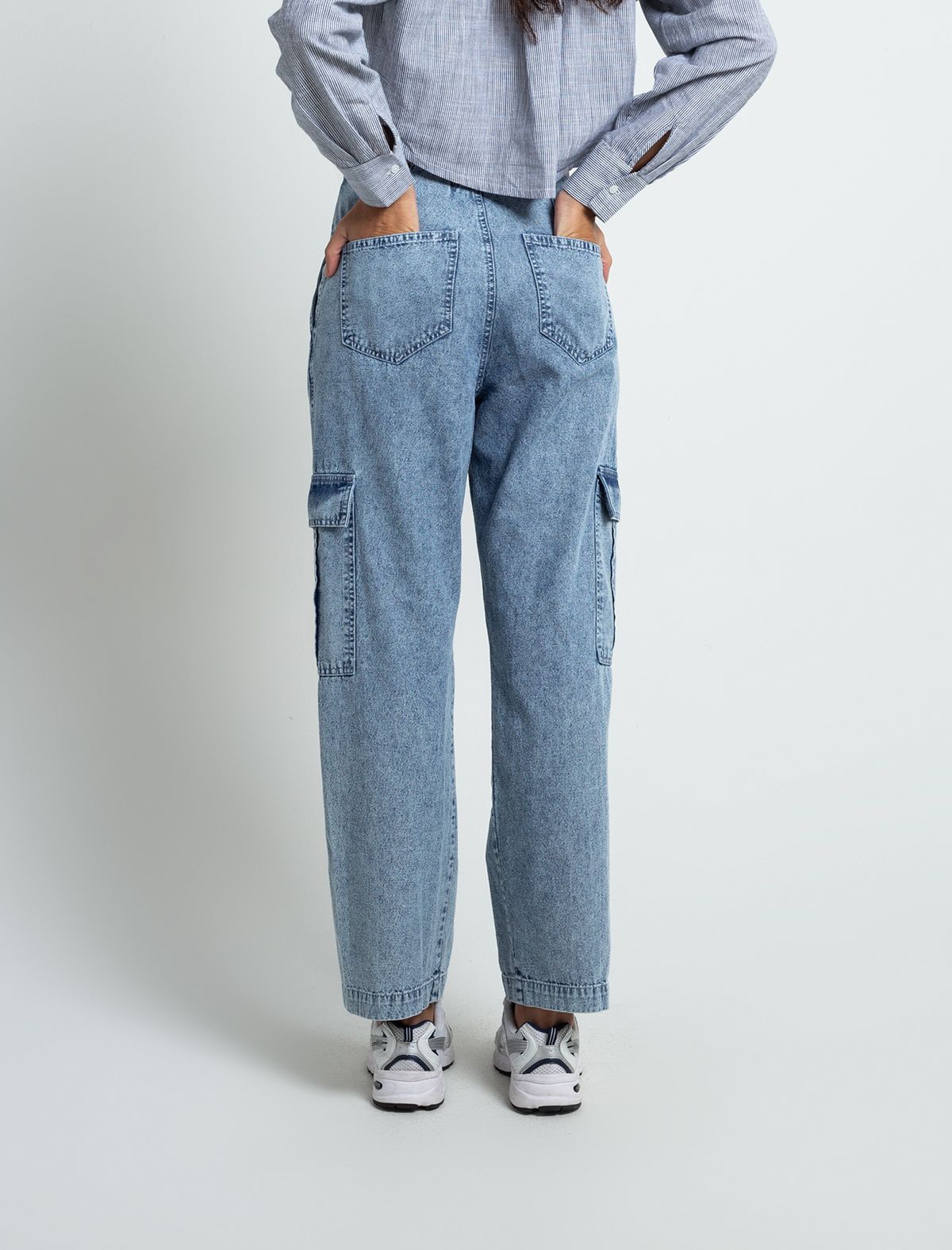 Waistless style pants