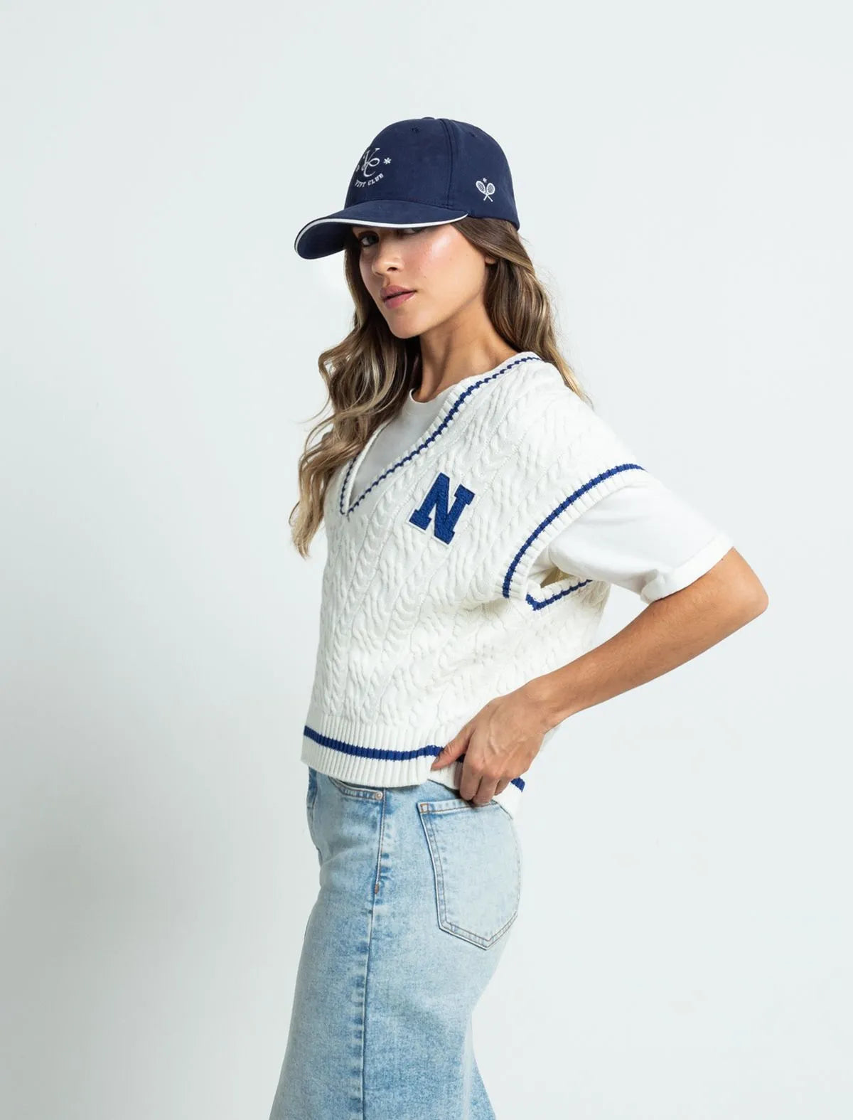 V-neck knitted T-shirt