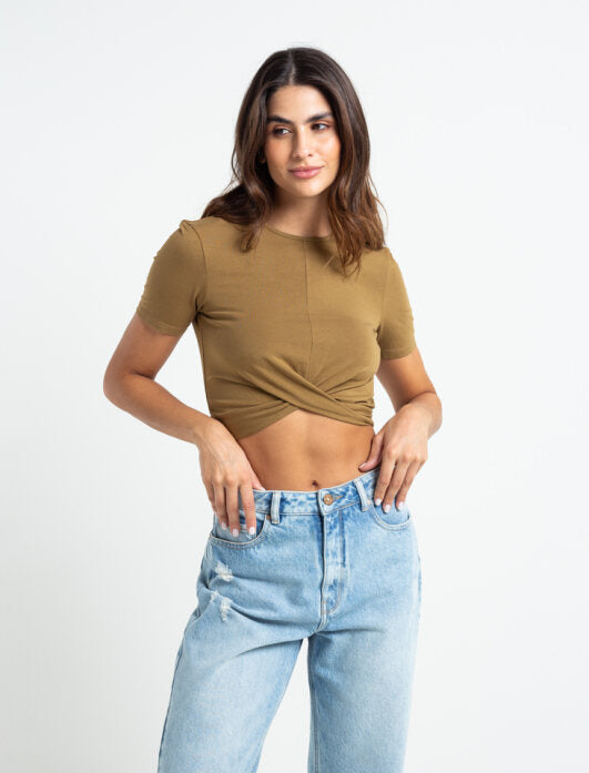 T-shirt with back neckline