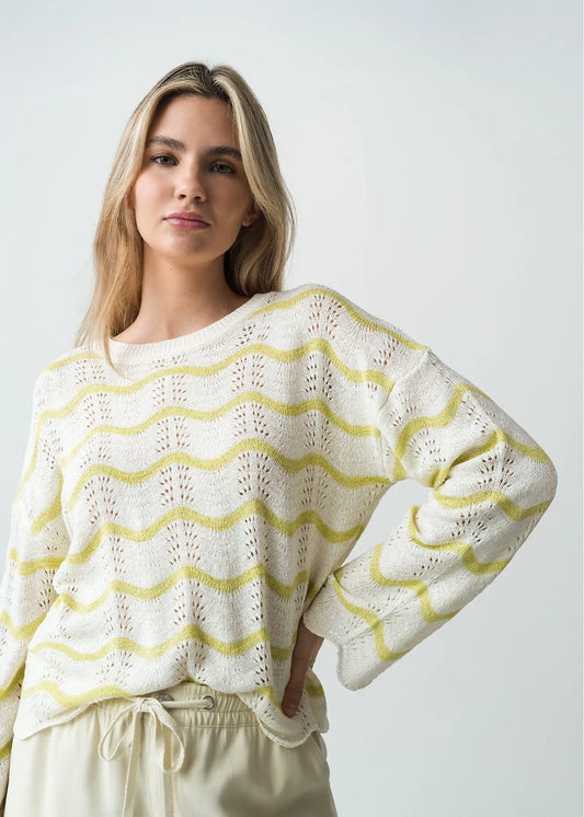 Closed design woven diver