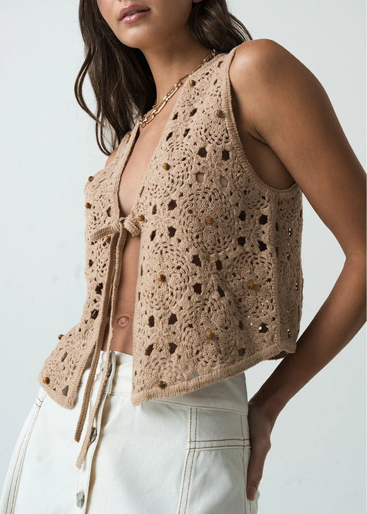 Open design woven shirt