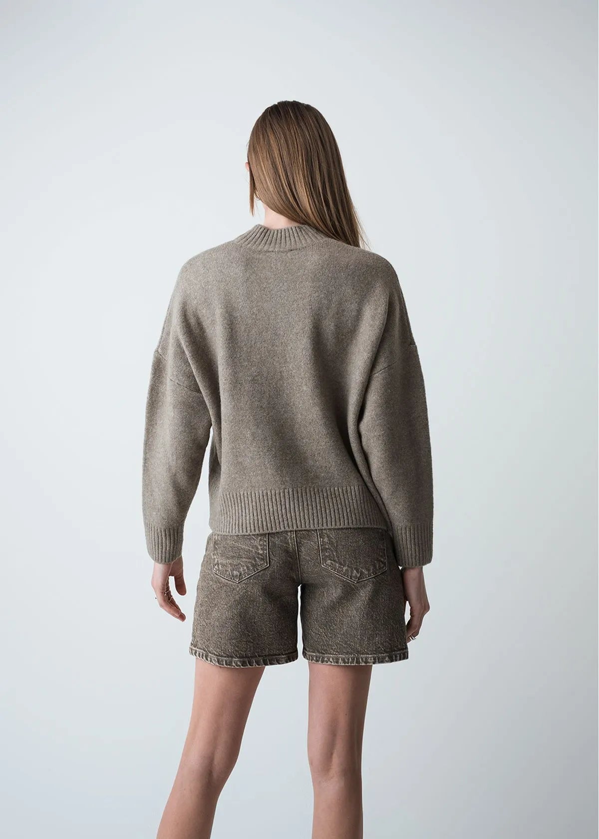 High neck fabric diver