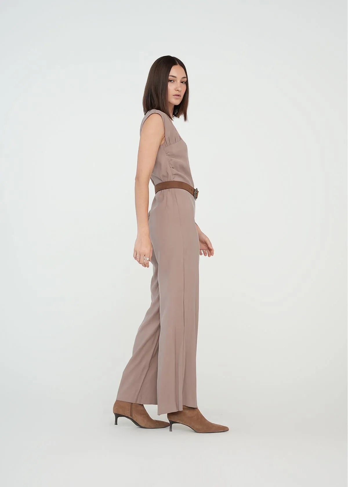 Long onerie with closure