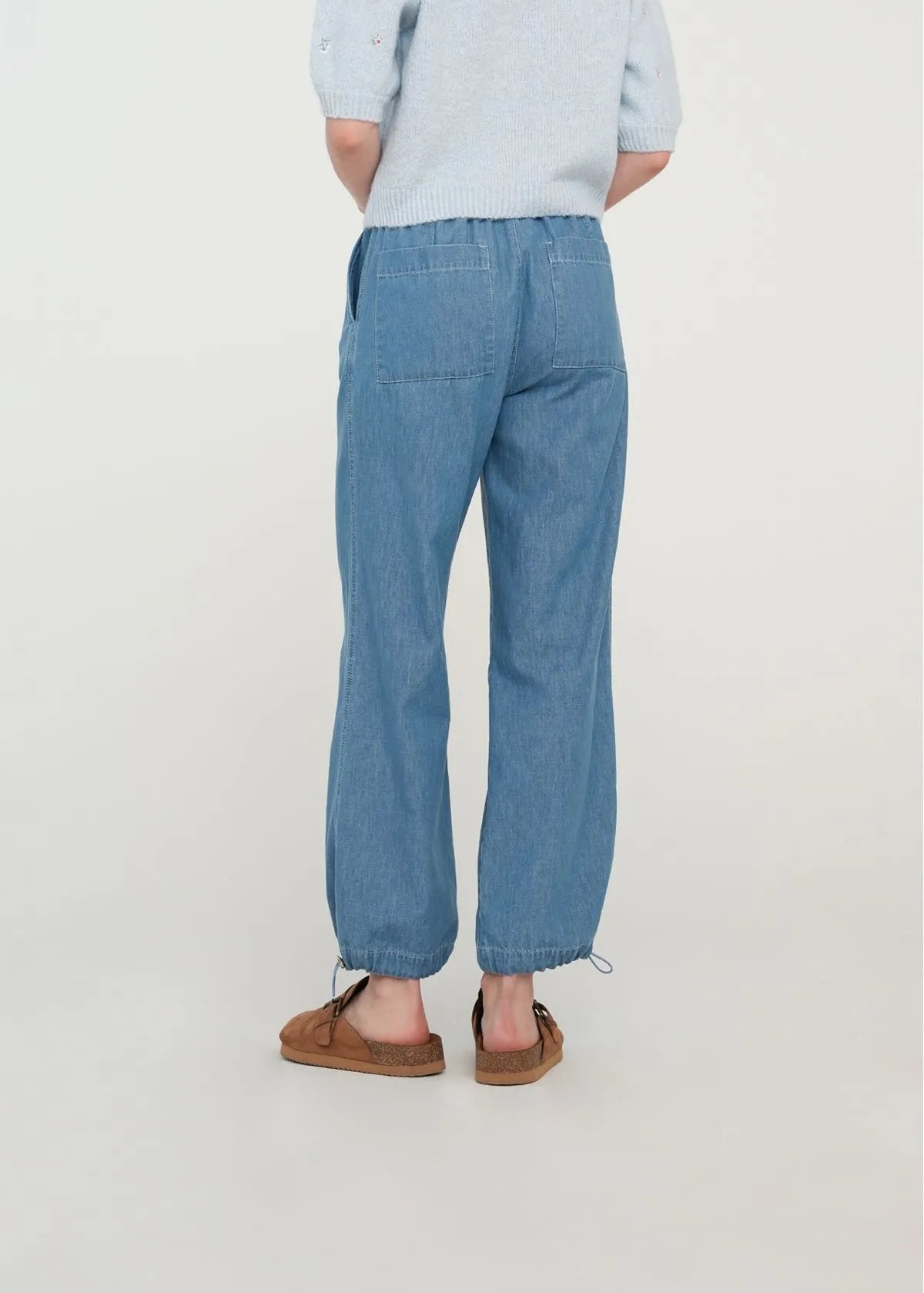 Pants with elastic waist