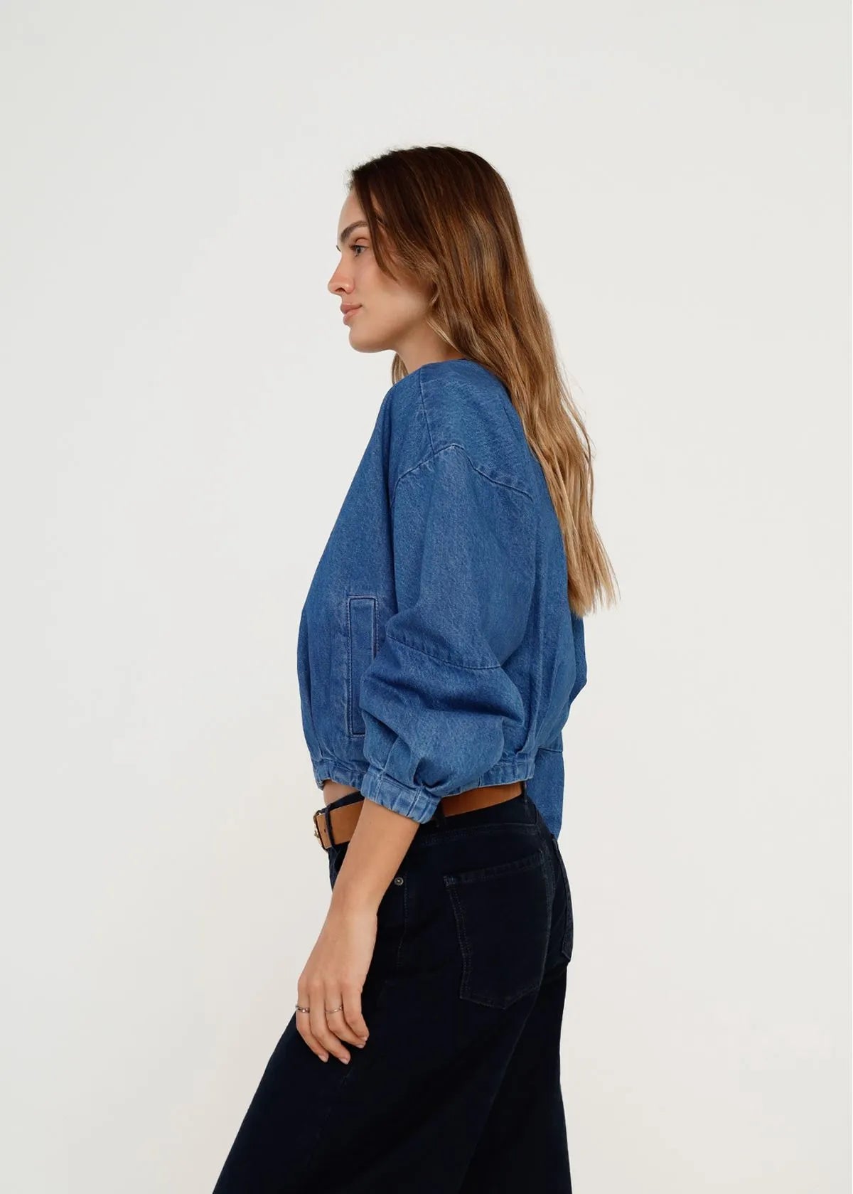 acket with closure adjustment