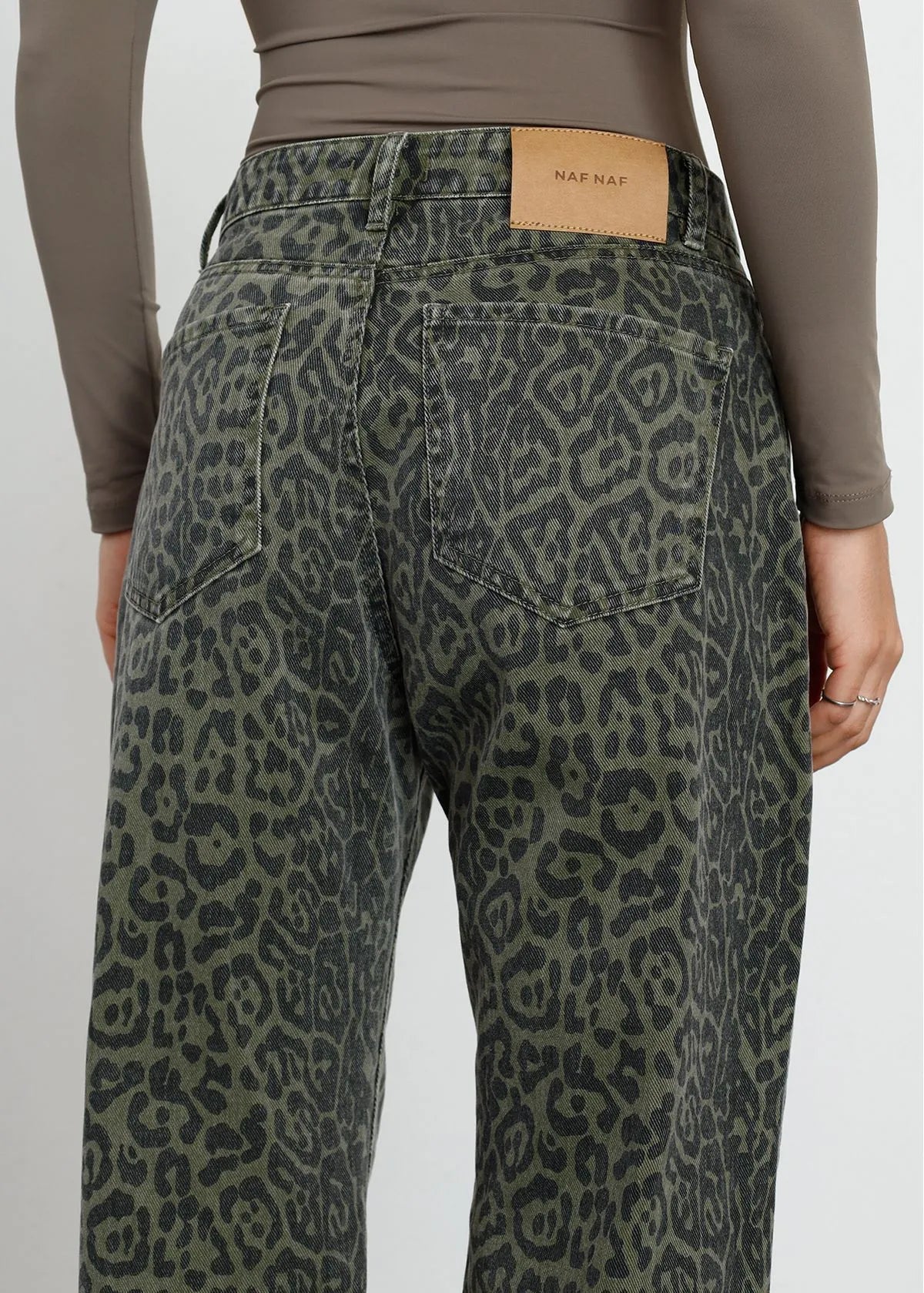 Jean Baggy en animal print