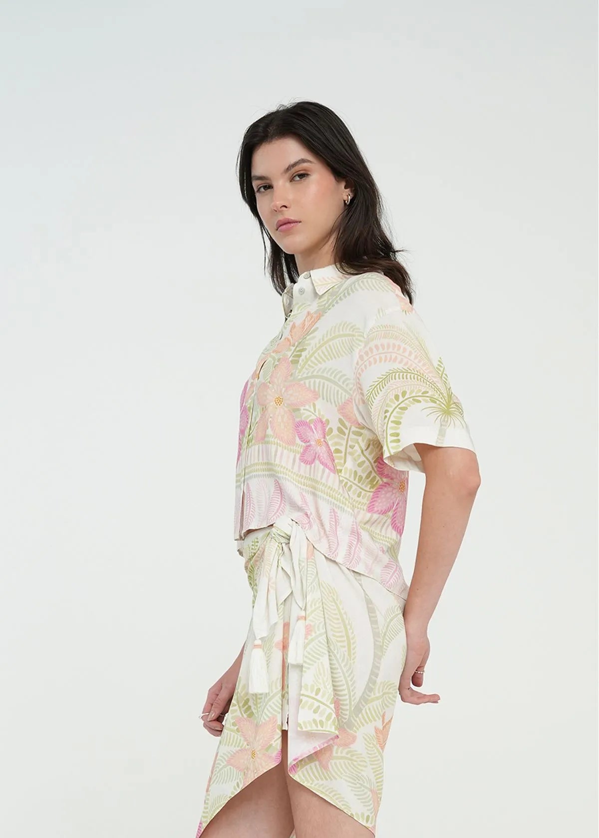 Shirt with wild print