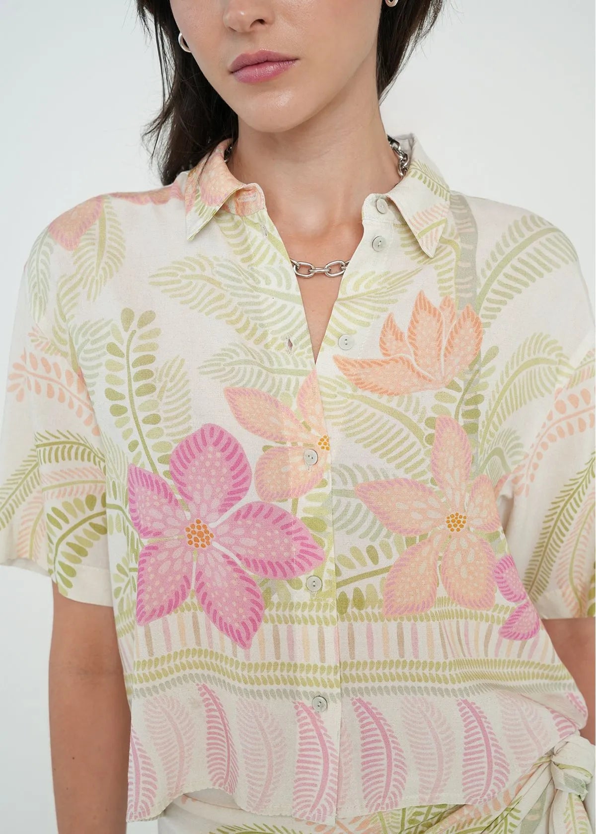 Shirt with wild print