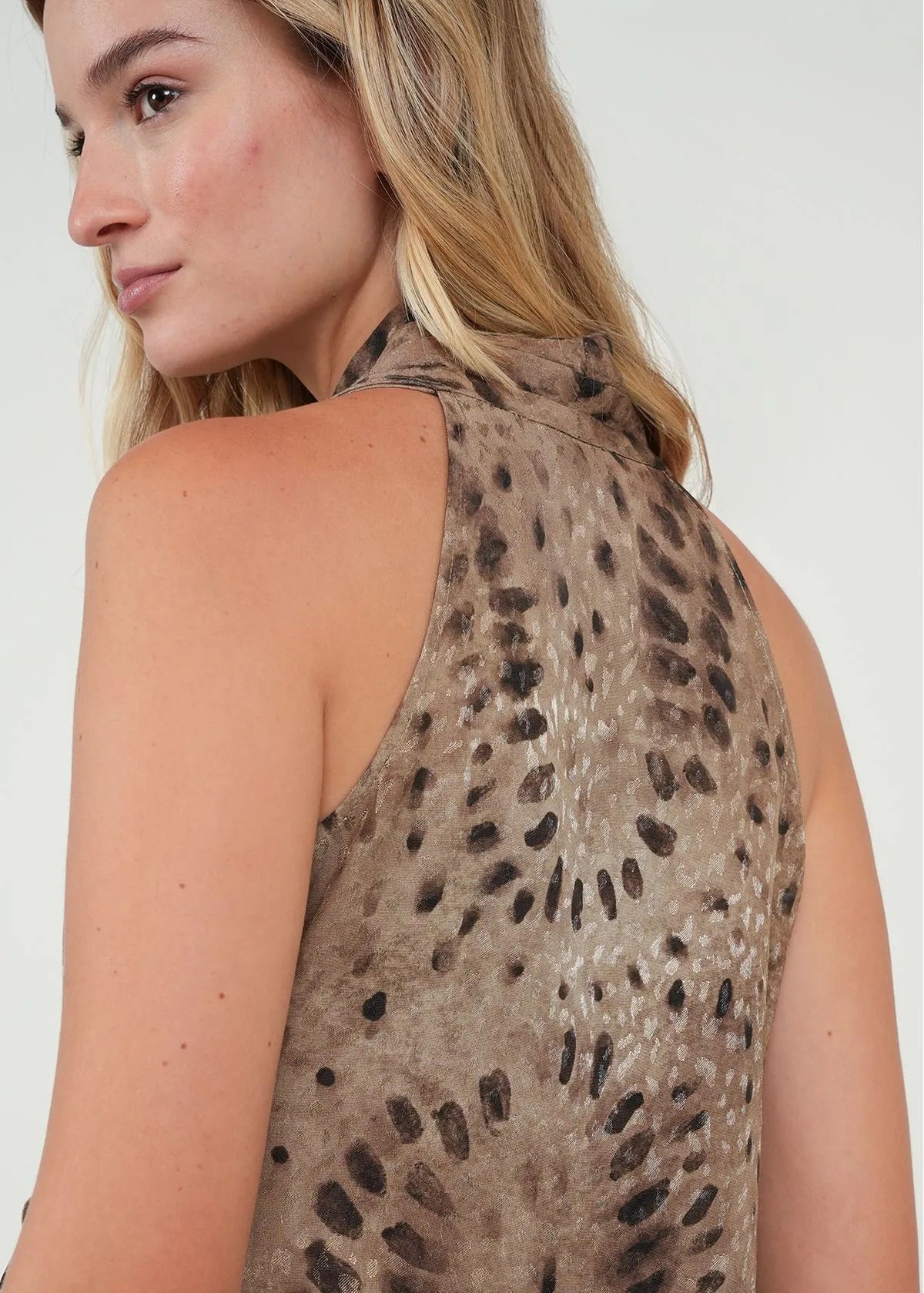 Halter shirt