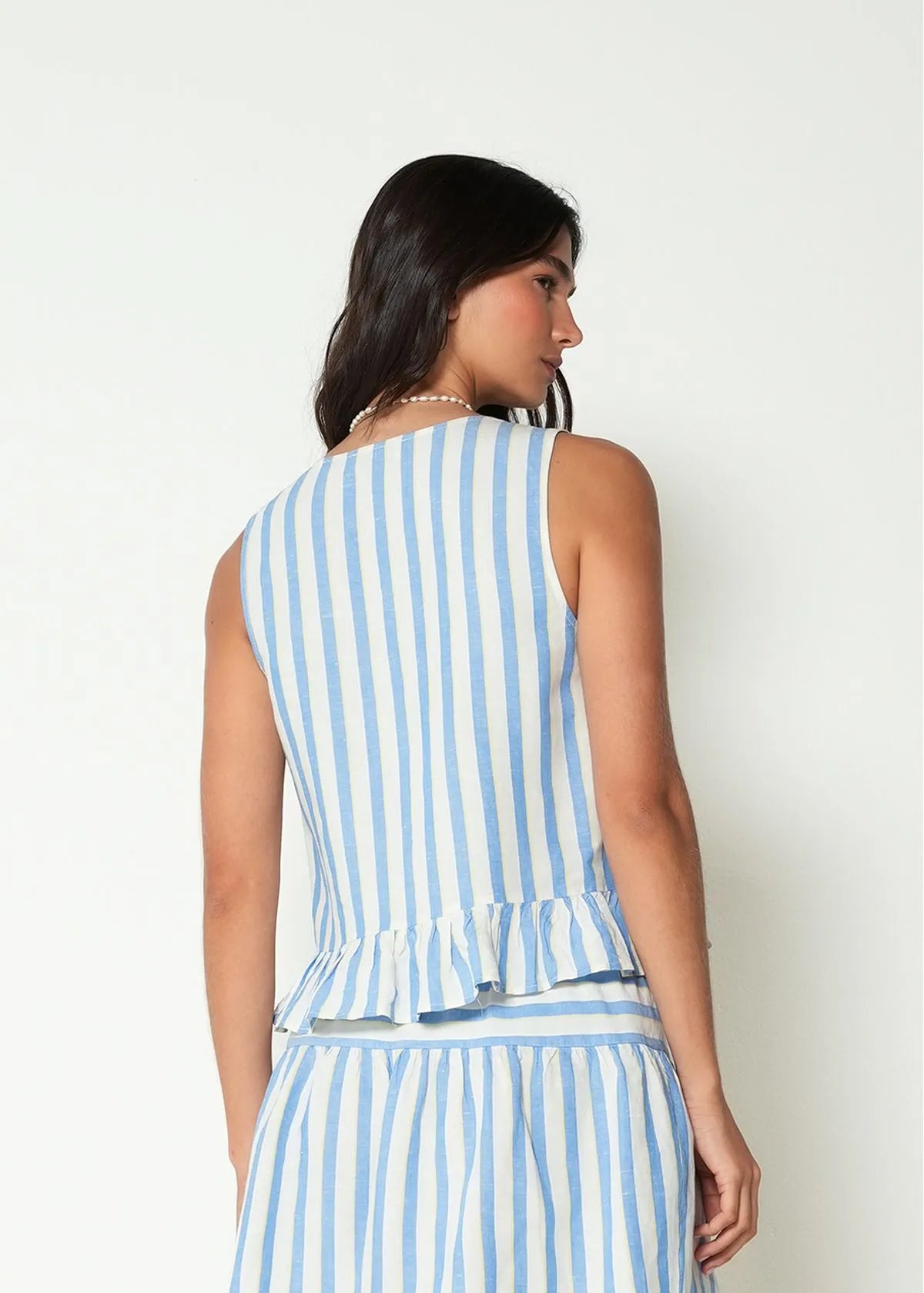 Striped sijace sleeve shirt