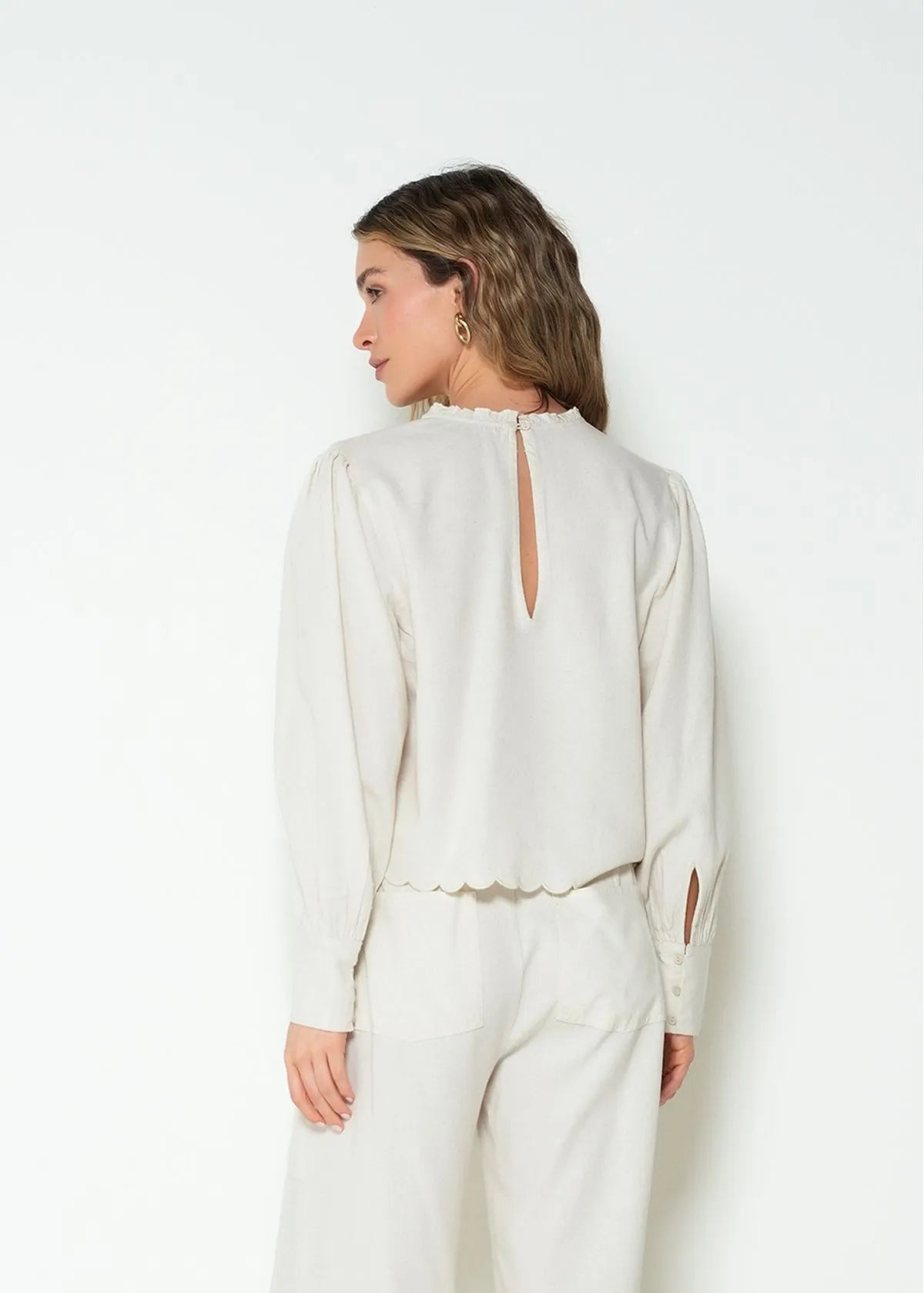 Long sleeve shirt with embroidery