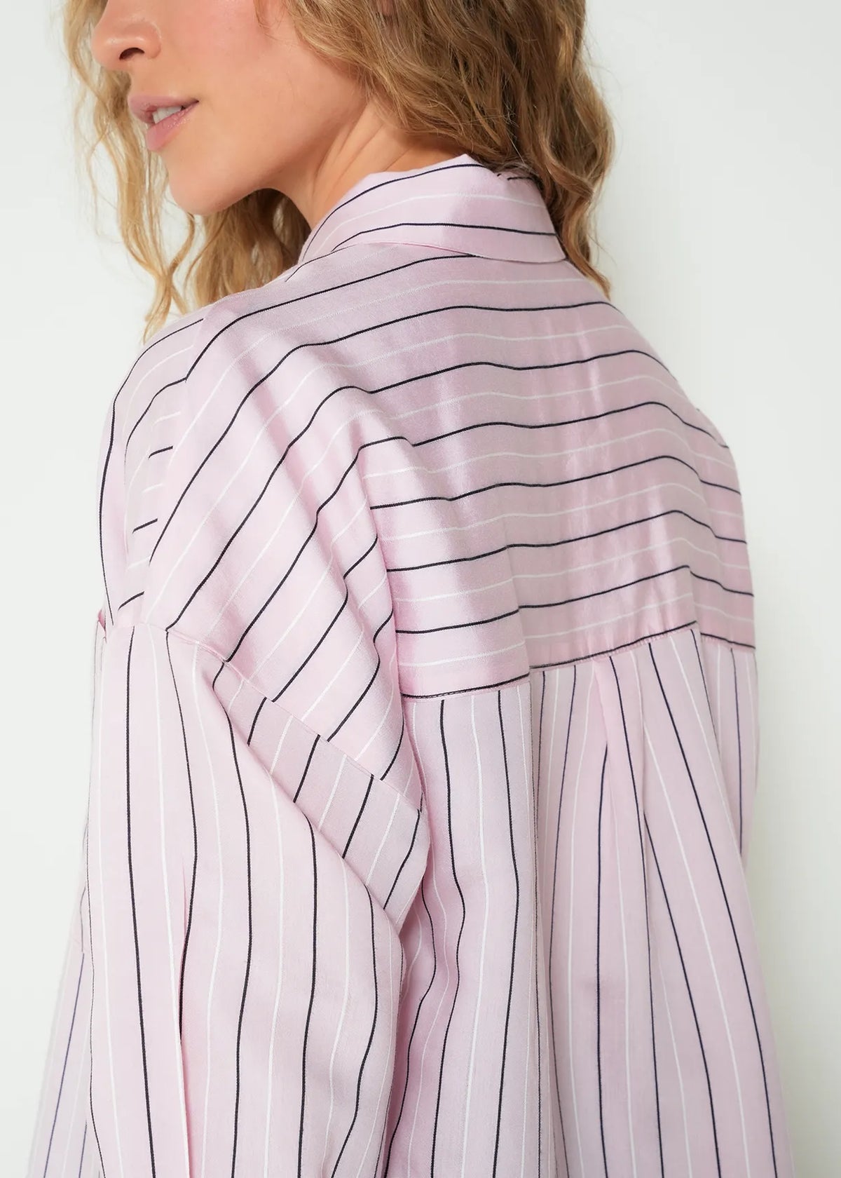 Regular long sleeve striped shirt