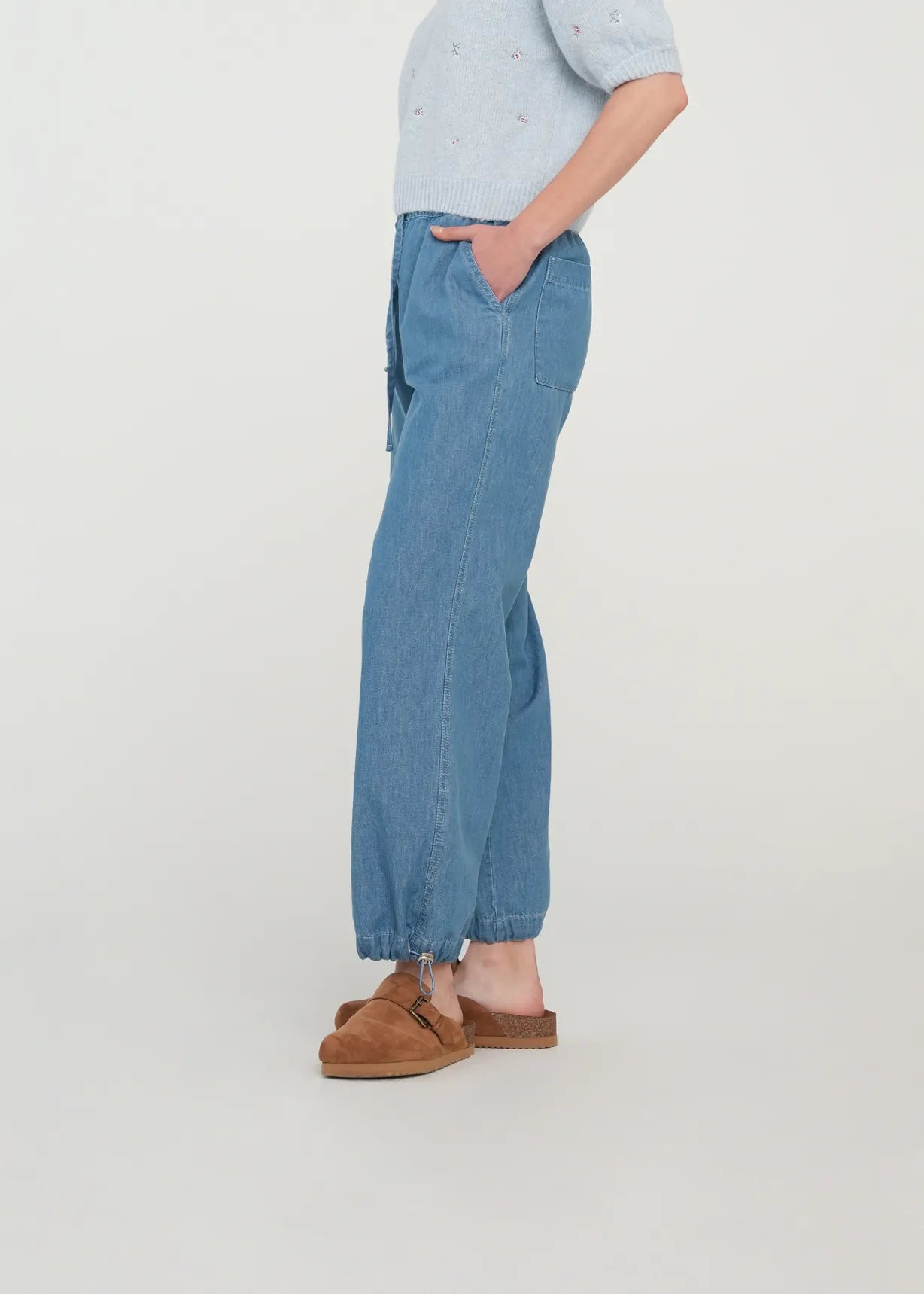 Pants with elastic waist