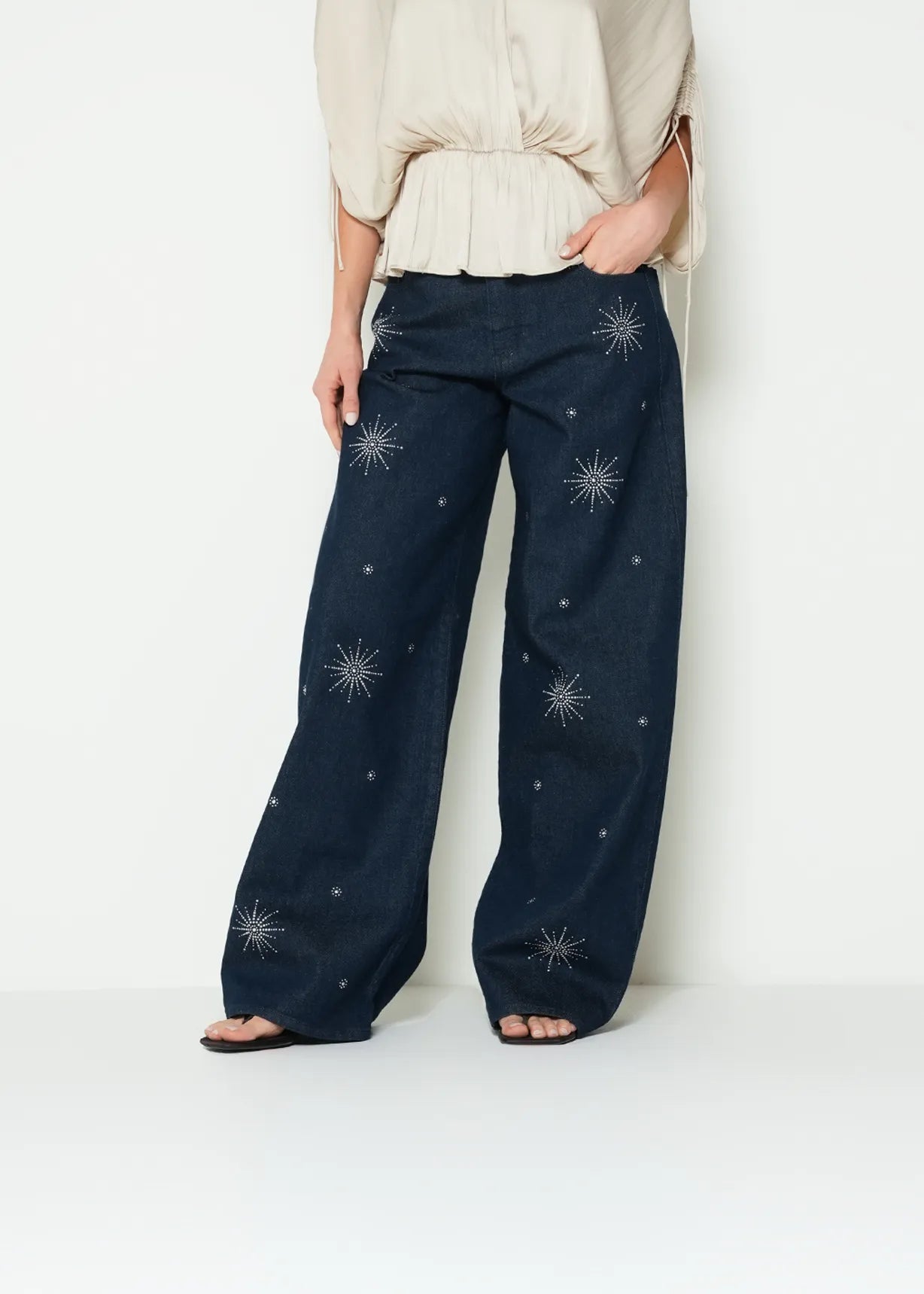 Jean wide leg low waist with appliques