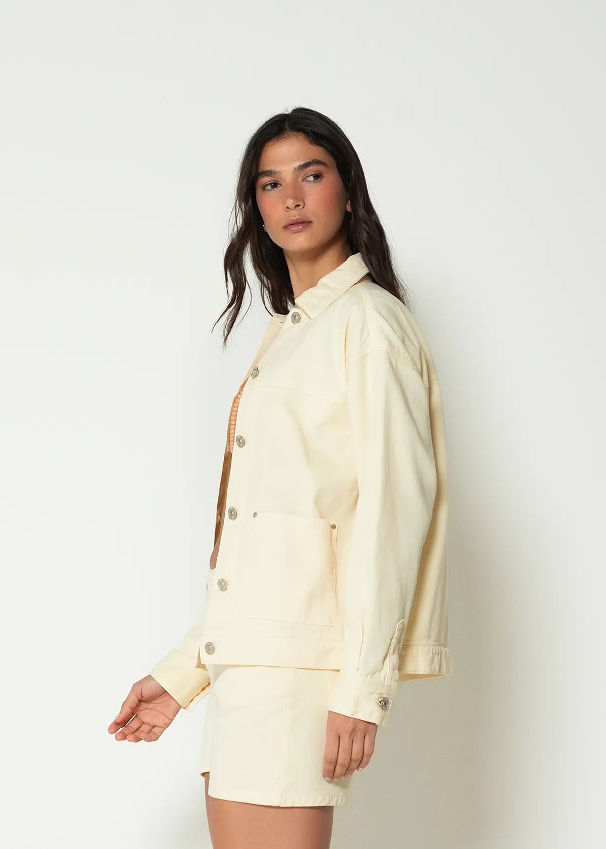 Trucker jacket shirt collar