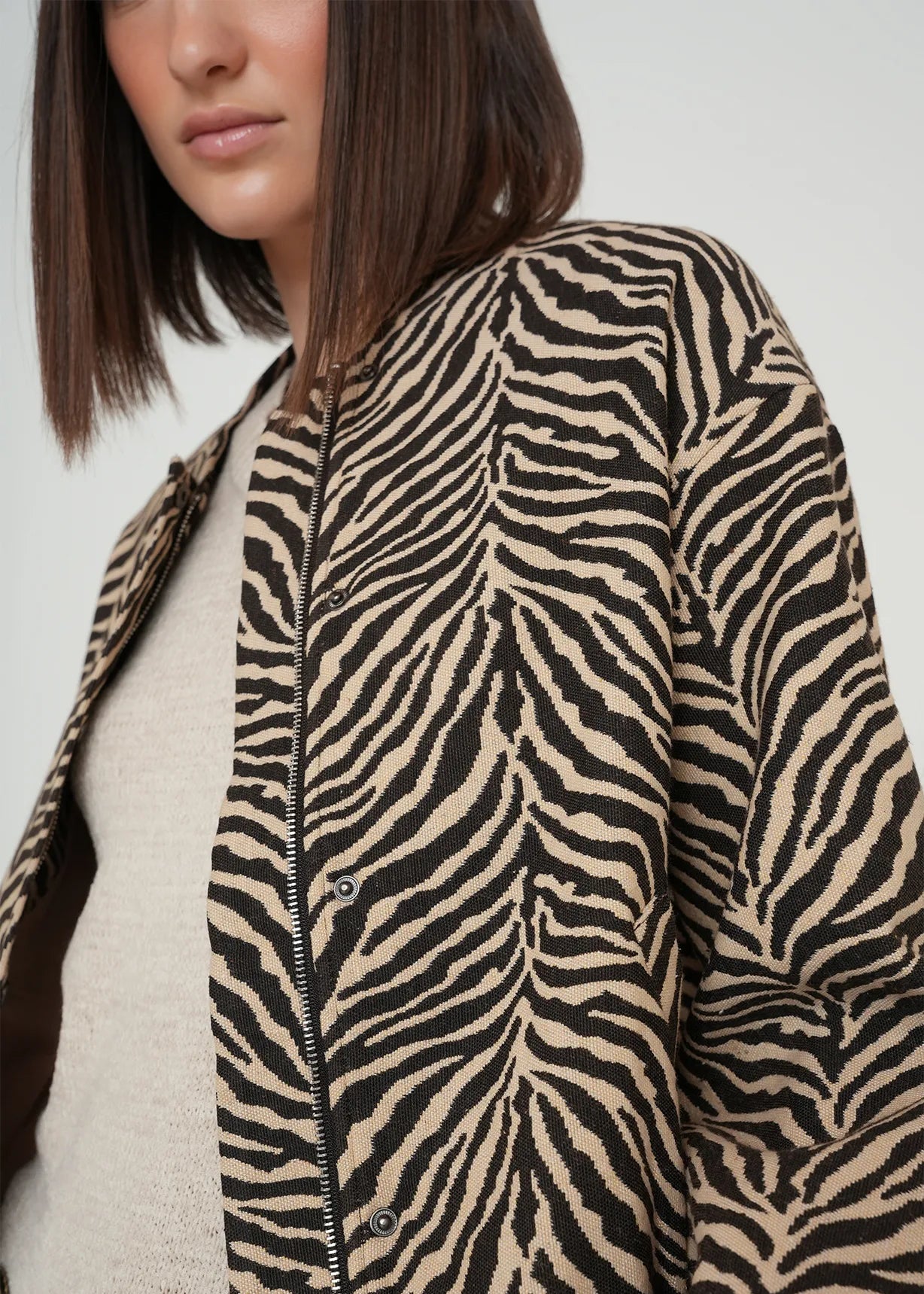 Animal print jacket with zipper