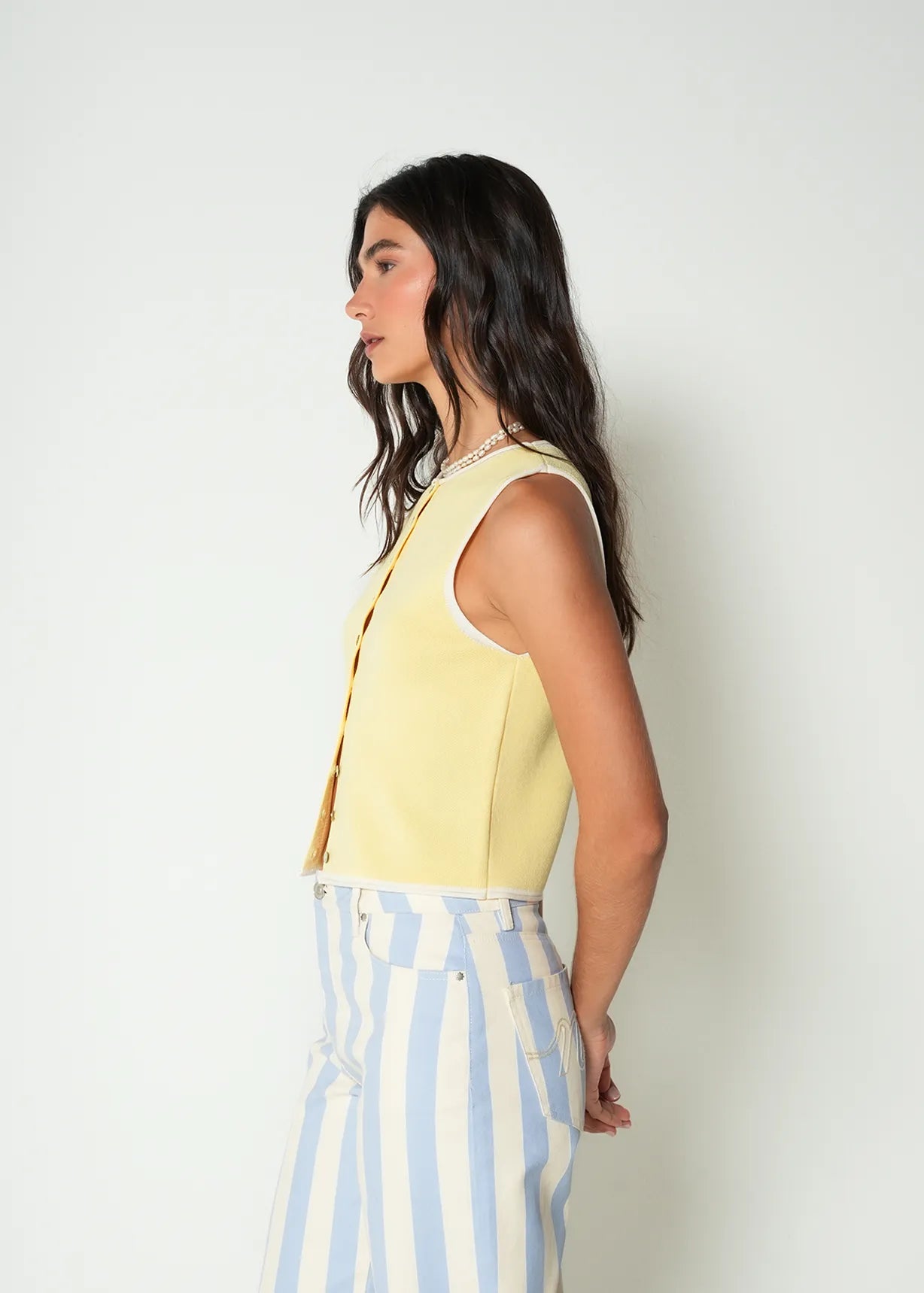 T-shirt woven with armhole sleeves