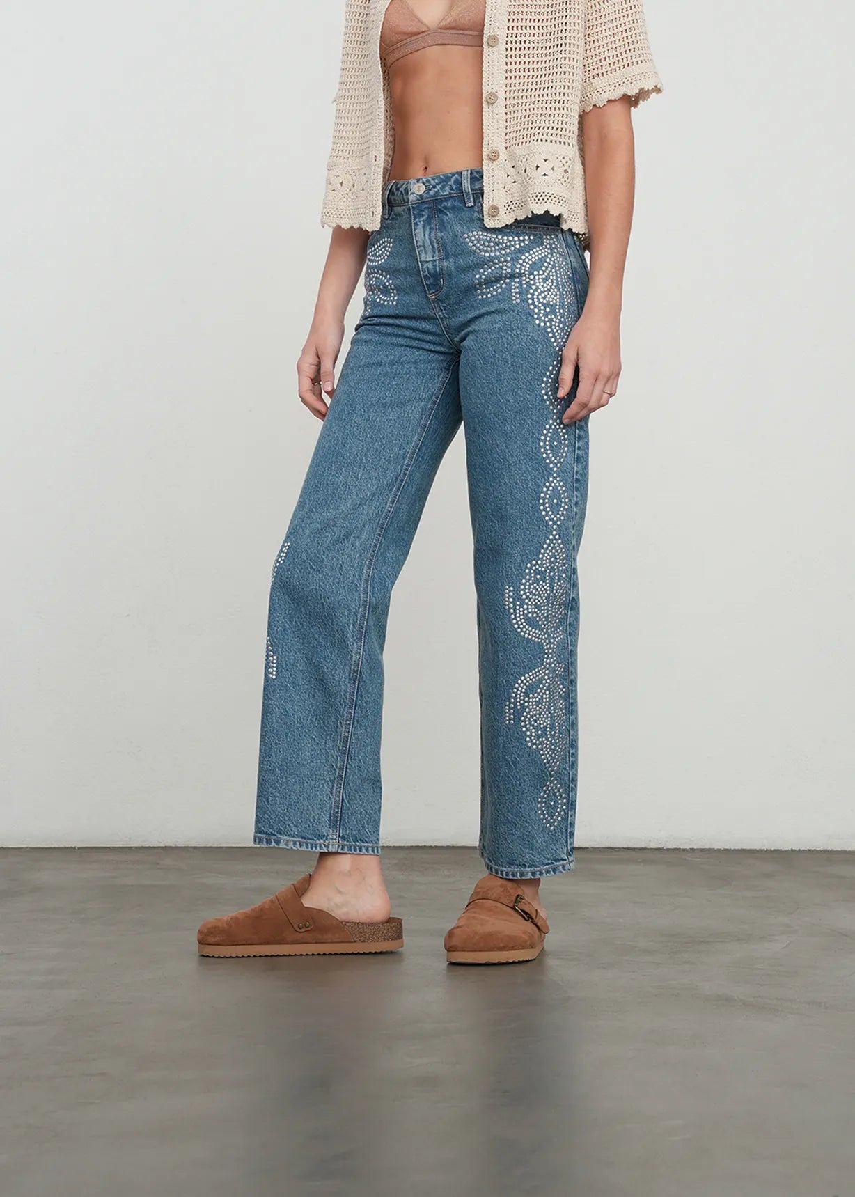 Jean Straight with flowers in taches