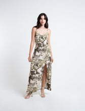 Load image into Gallery viewer, Strappy dress.
