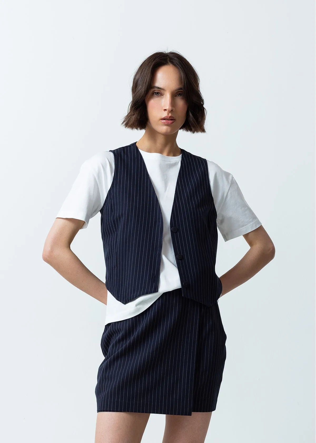 Vest type.