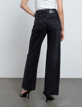 Load image into Gallery viewer, Five-pocket jeans
