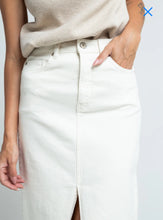 Load image into Gallery viewer, Skirt with hem at the cut
