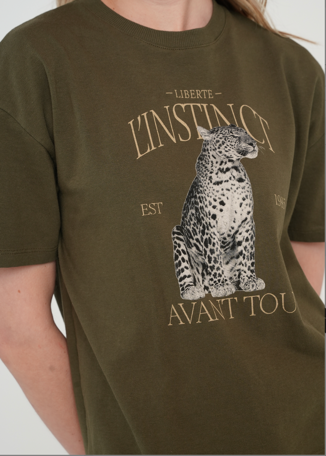 Round neck T-shirt